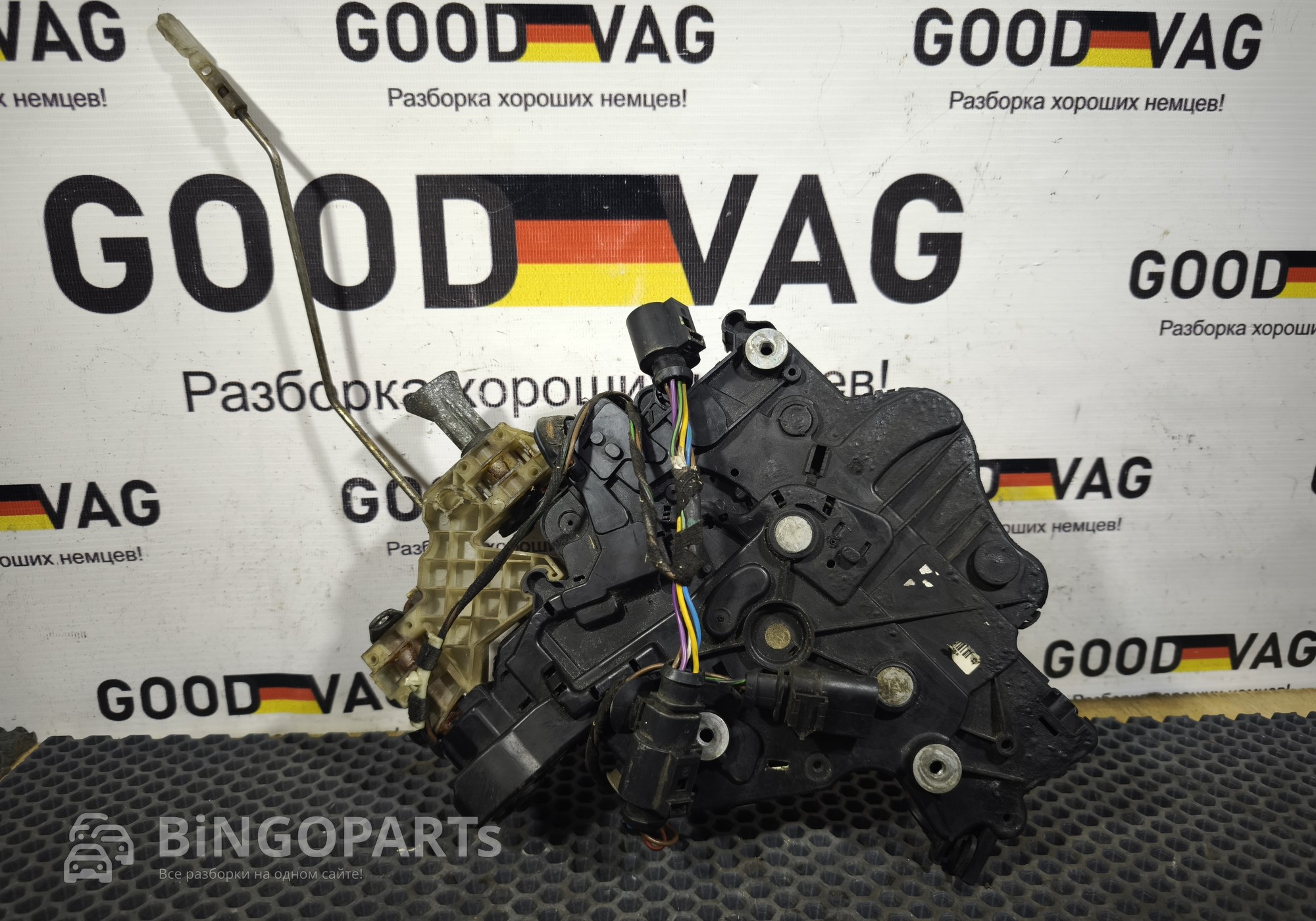 2K0843654BB Замок правой сдвижной двери, управление замком для Volkswagen Caddy III (с 2004 по 2015)