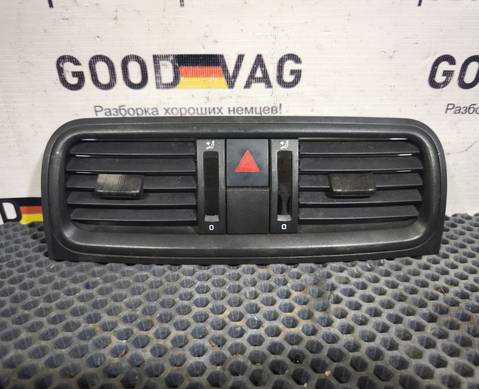 5J0820951S01 Дефлектор воздушный центральный черный для Skoda Fabia II (с 2006 по 2014)