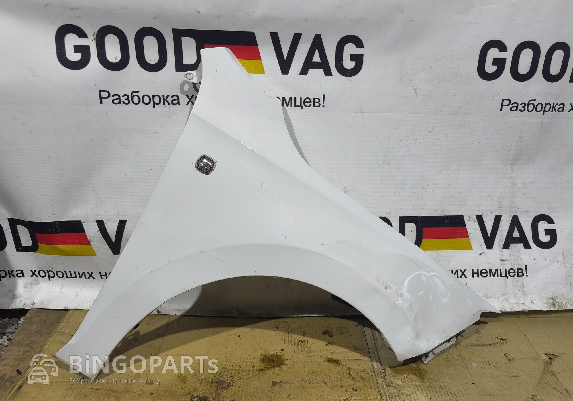 5JA821022C Крыло переднее правое белое для Skoda Rapid I (с 2012 по 2020)