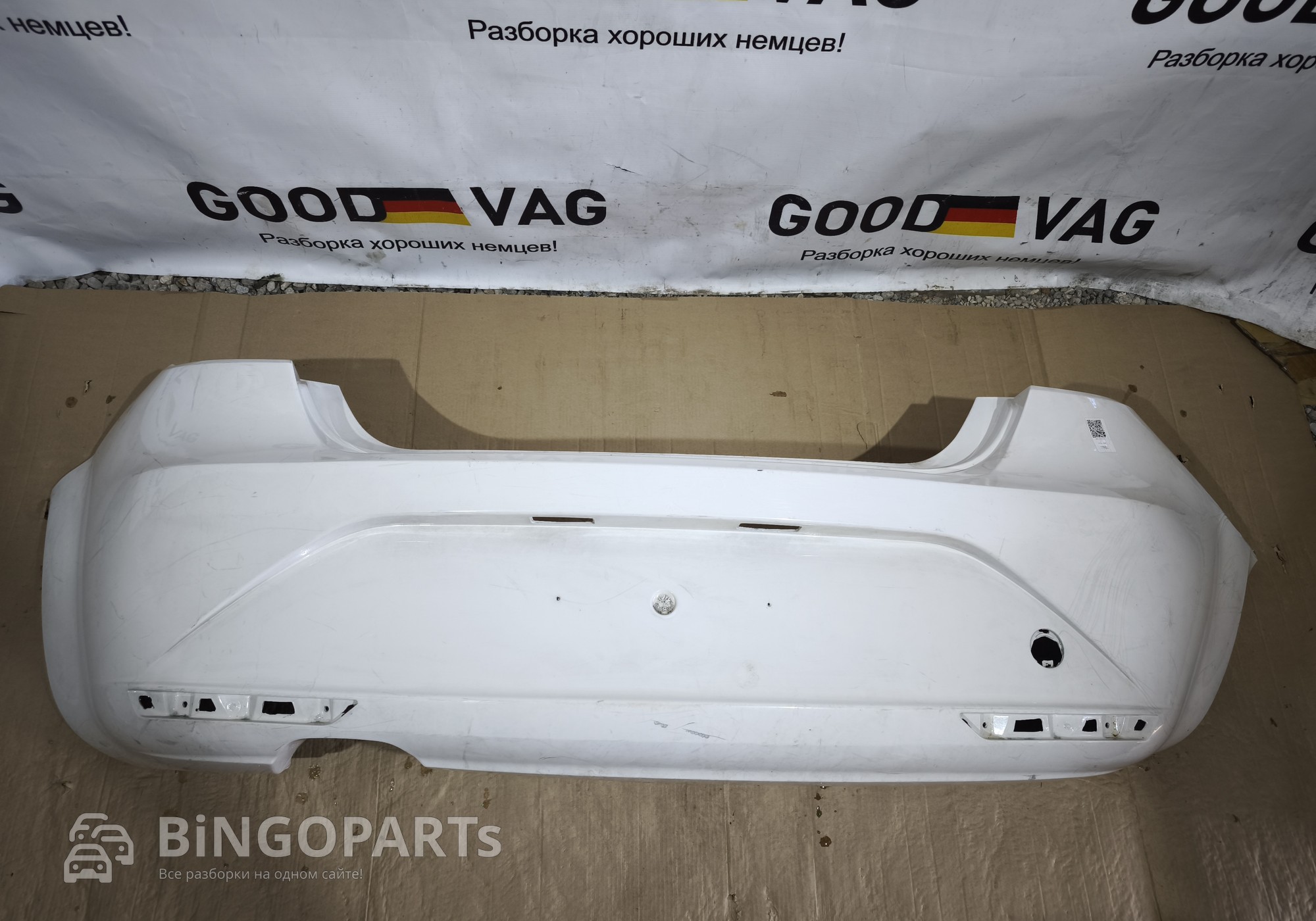 1P0807421D Бампер задний белый 2009-2013 для Seat Leon II (с 2005 по 2012)