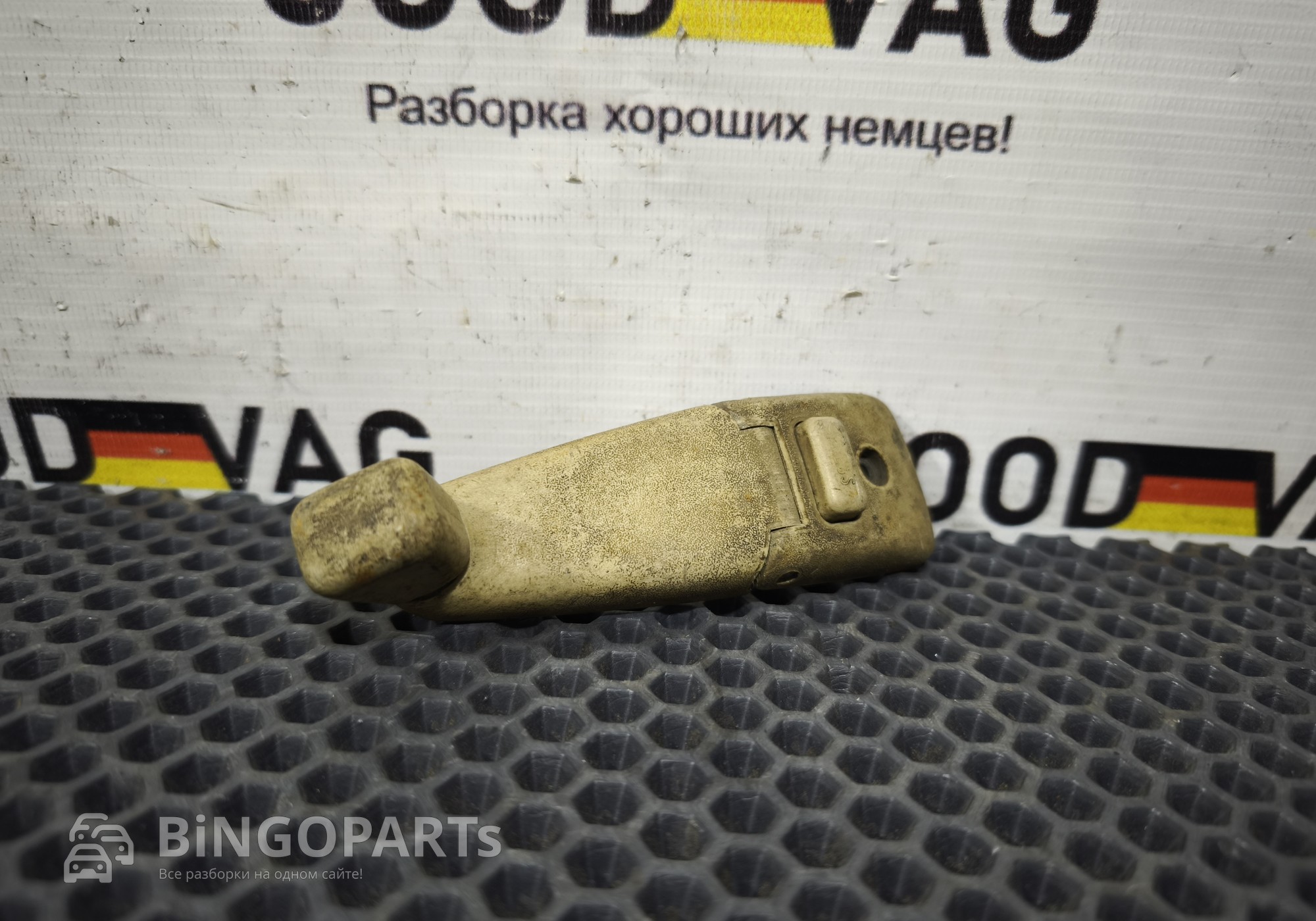 321877453B Кнопка люка для Audi