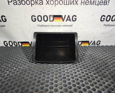 1Z0857130 Бардачок для Skoda