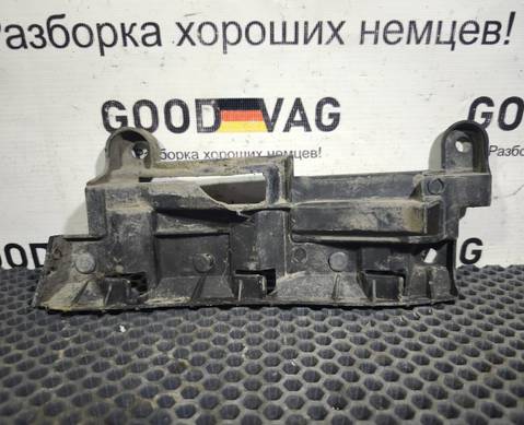 2K0807394 Кронштейн заднего бампера правый для Volkswagen Caddy III (с 2004 по 2015)