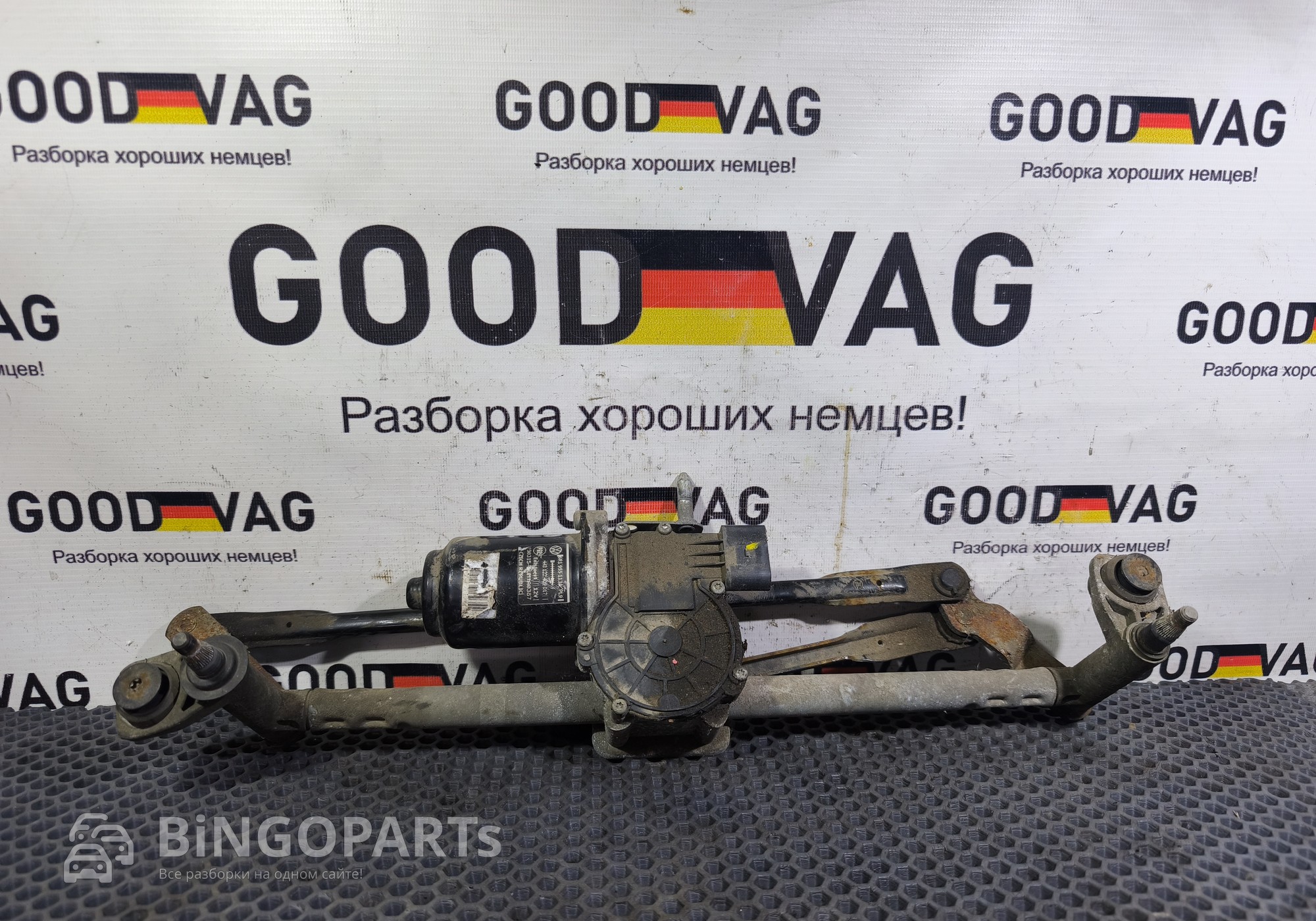 6R1955199A Моторчик стеклоочистителя с трапецией