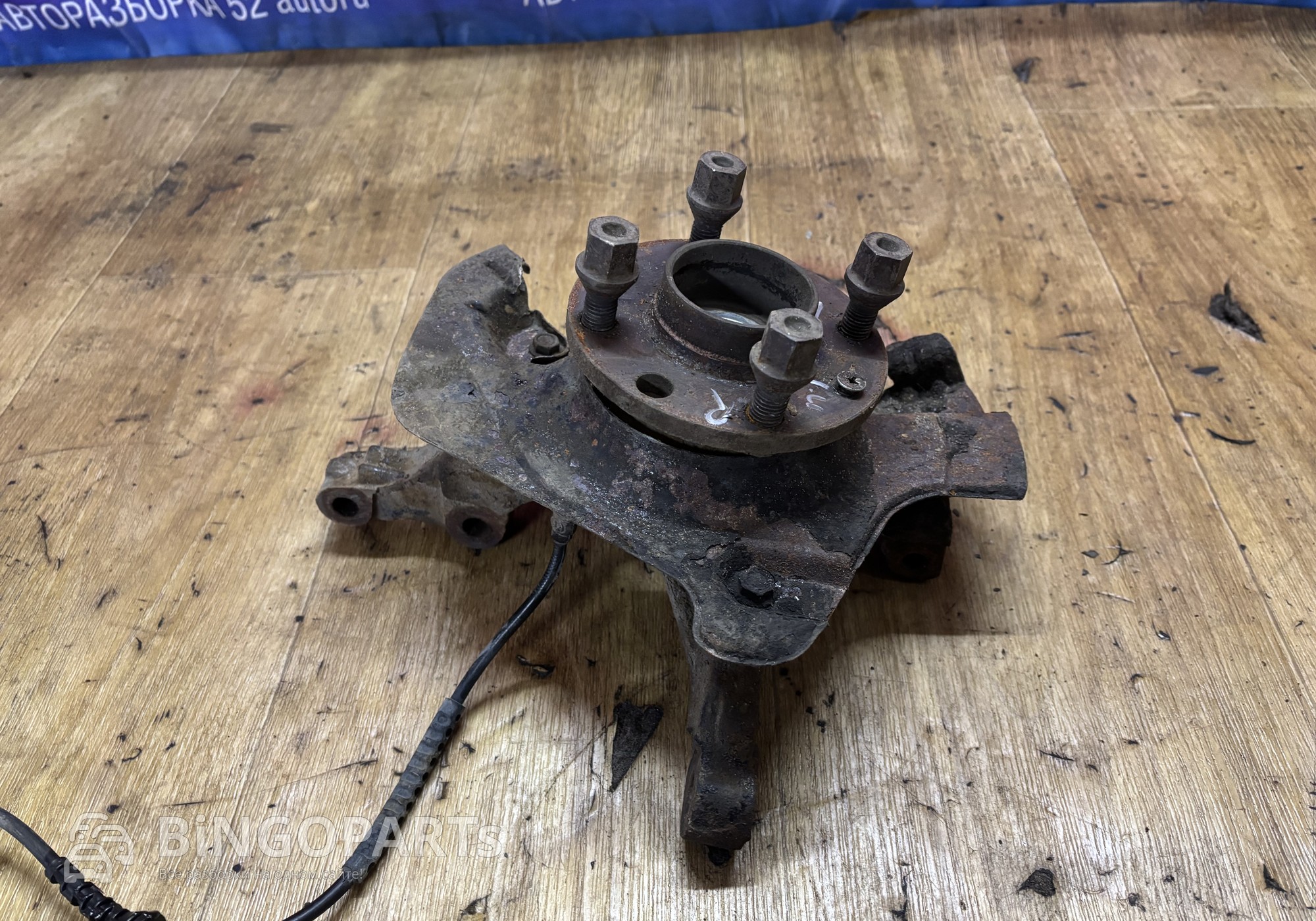 Кулак поворотный правый Опель Корса Д 1.4 для Opel Corsa D (с 2006 по 2014)