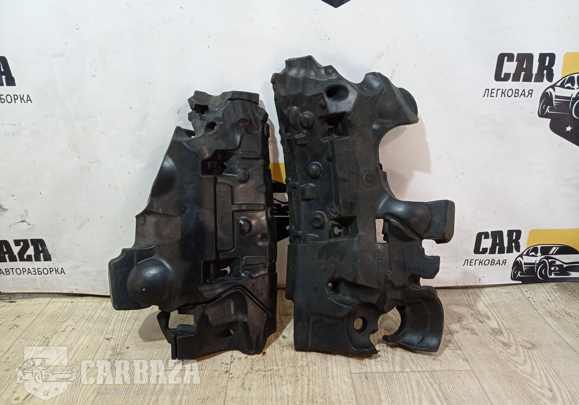 LR035620 Шумоизоляция форсунок 448DT 4.4 л. дизель для Land Rover Range Rover Sport II (с 2013 по 2022)