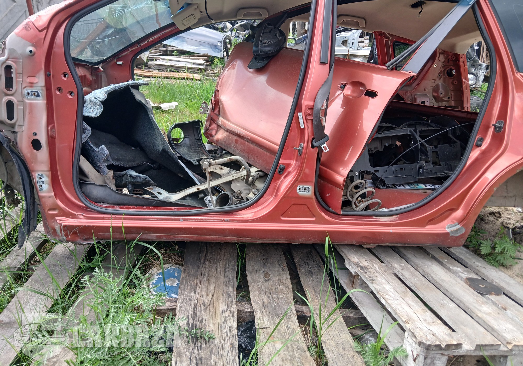 Порог кузовной левый для Nissan Note I (с 2006 по 2013)