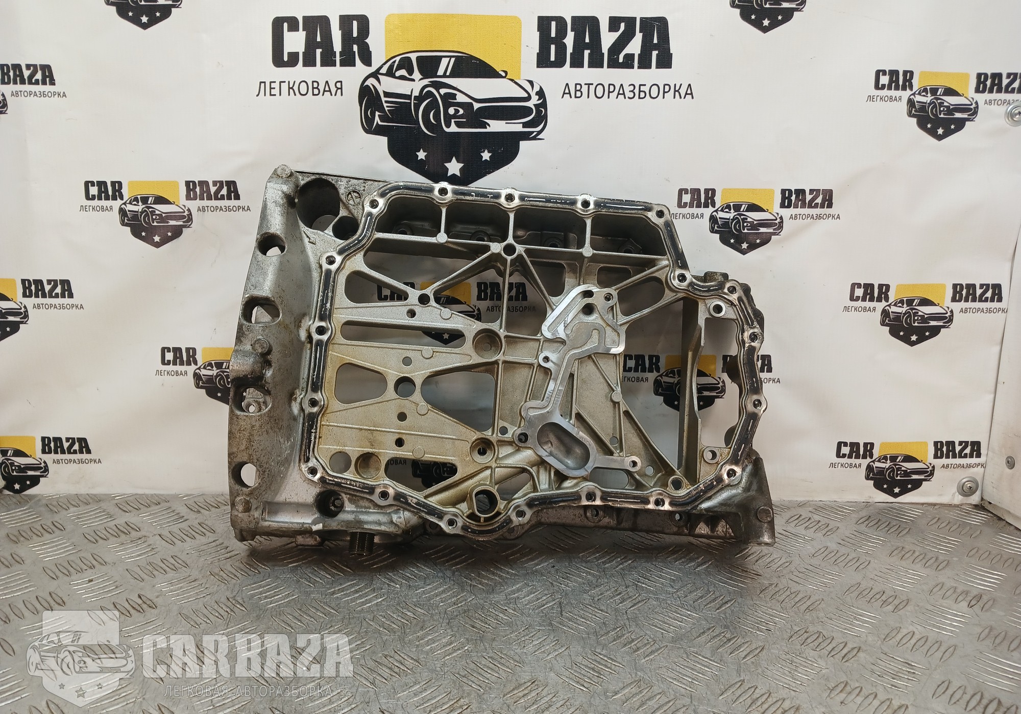 04E103603L Поддон масляный 1.4 TSI