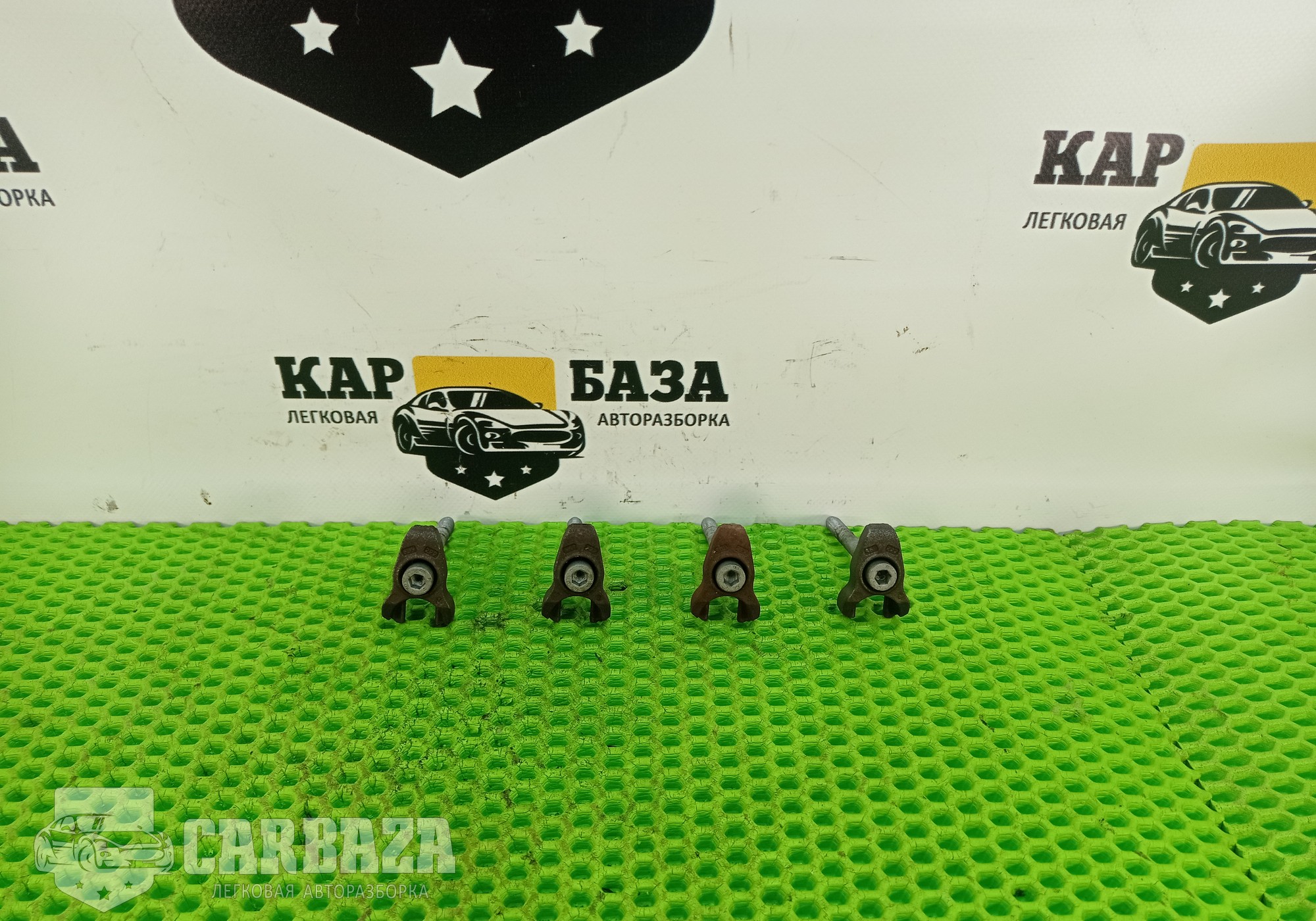 LR001331 Держатель форсунки 224DT 2.2