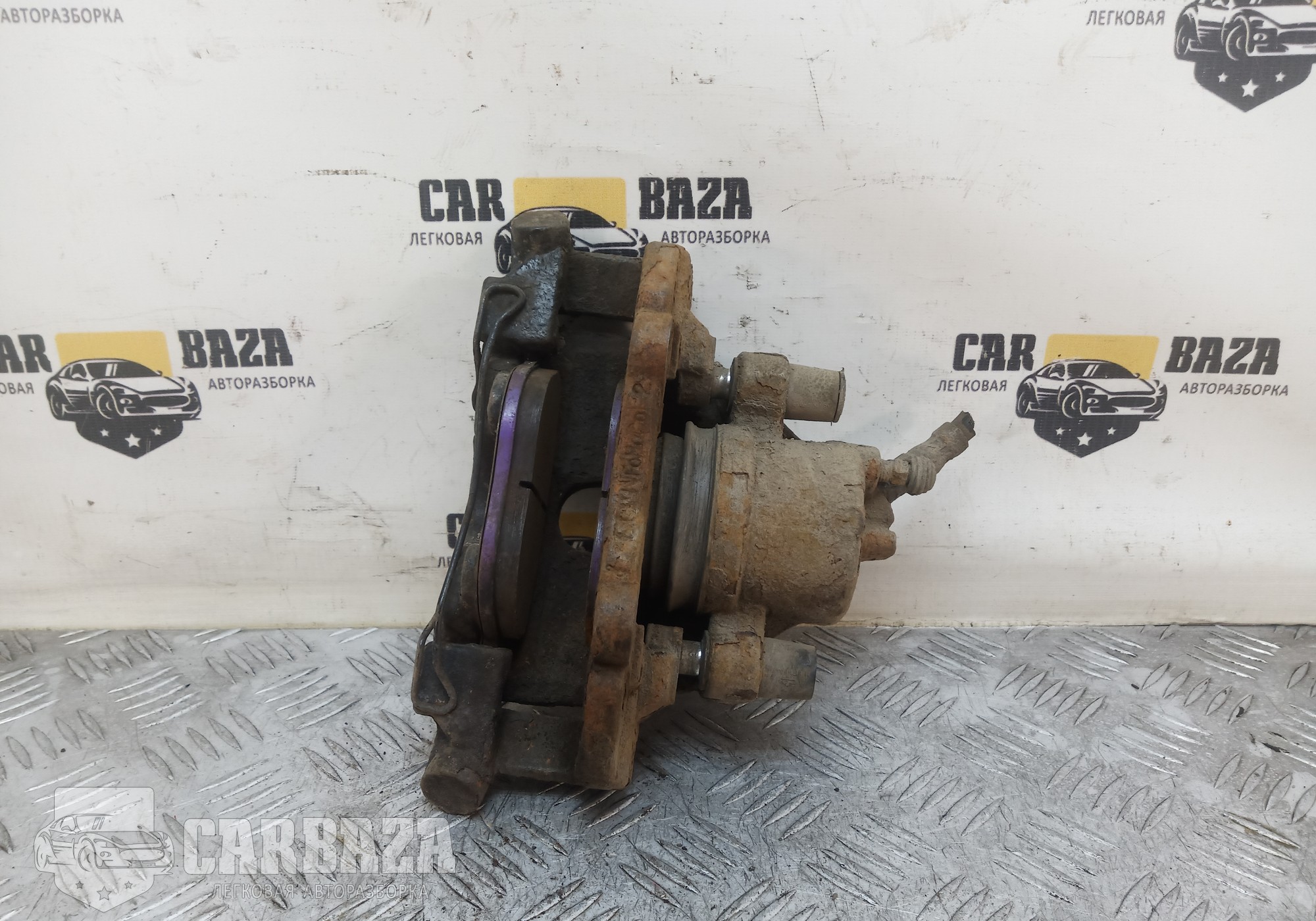 36000484 Суппорт передний левый для Volvo C30