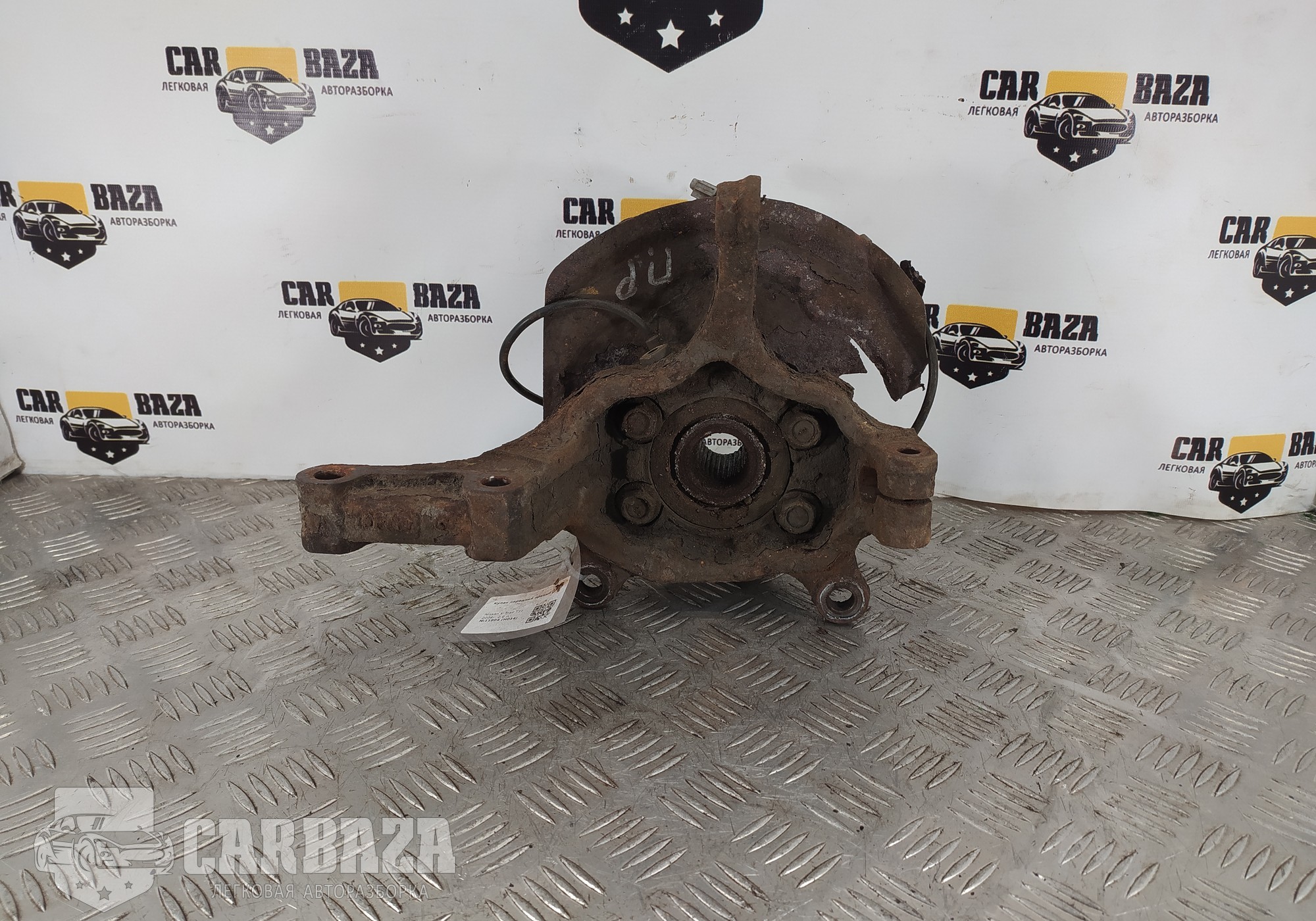 40014JG000 Кулак поворотный передний правый R для Nissan Qashqai+2