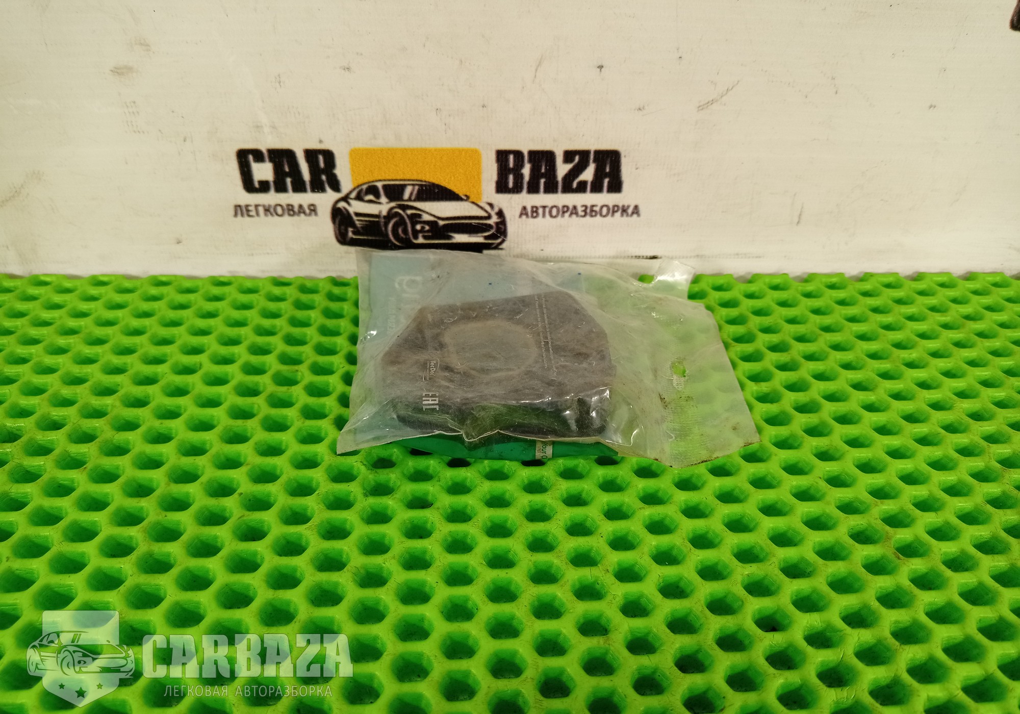 1Z0121367B Кронштейн радиатора для Volkswagen Passat B6 (с 2005 по 2011)