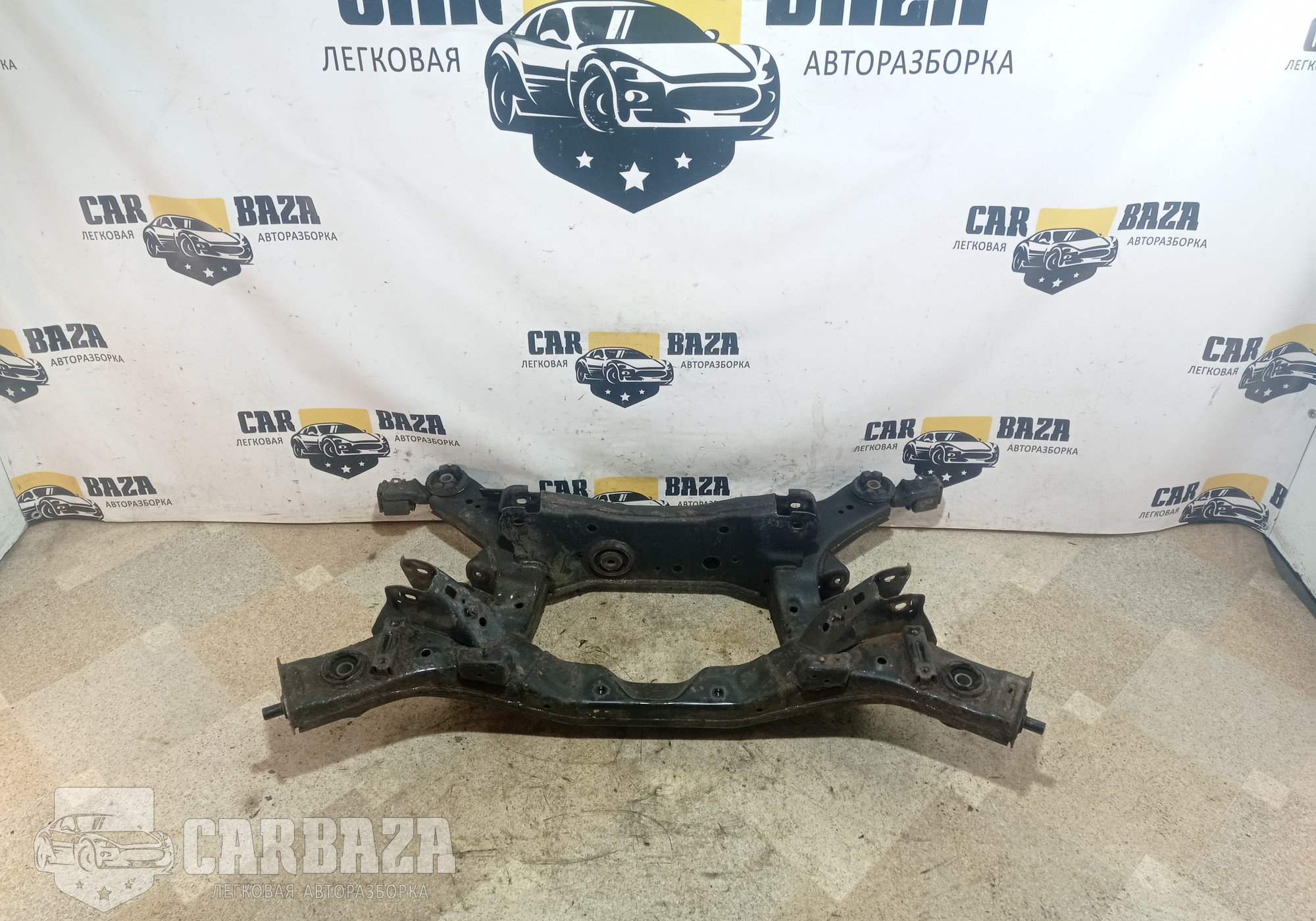 554001CA0D Балка задняя