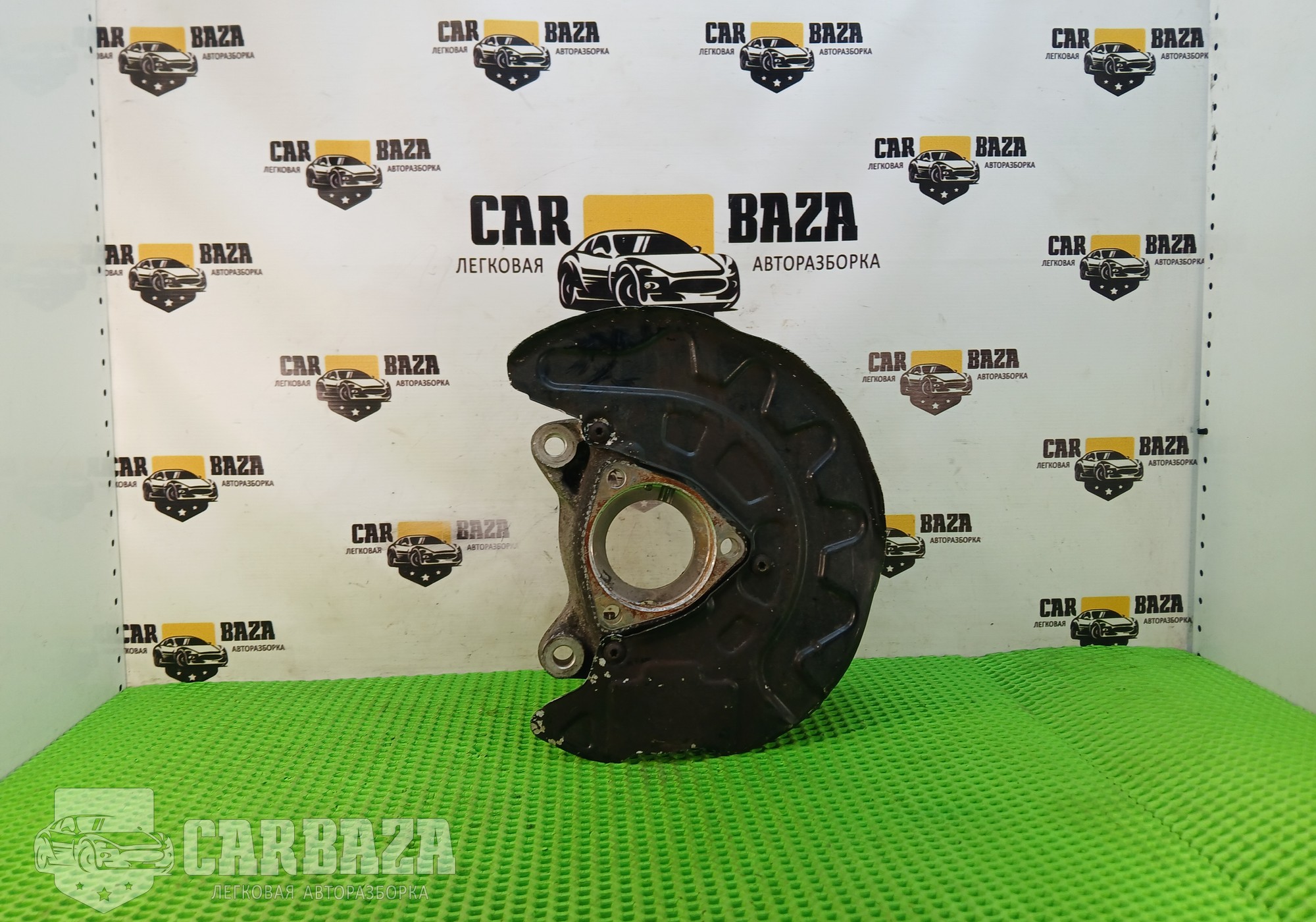 5Q0407257A Кулак поворотный передний левый L для Volkswagen Passat B8 (с 2014)