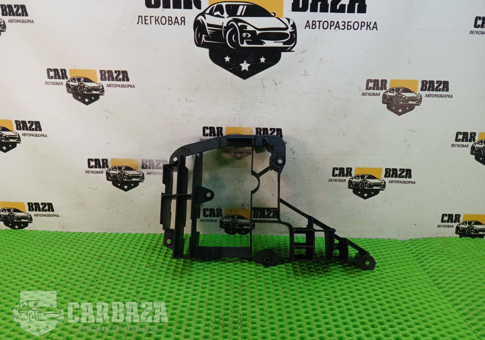 06E103138B Маслоотражатель 3.2 AUK