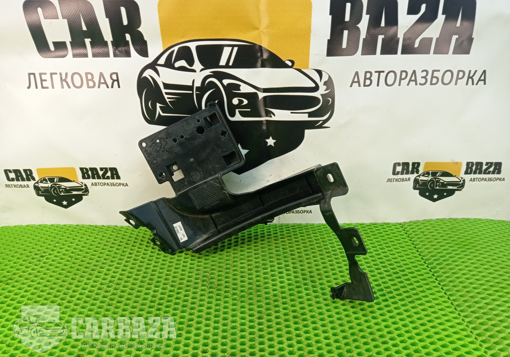 EJ3217A151 Кронштейн заднего бампера левый для Land Rover Range Rover Evoque (с 2011)