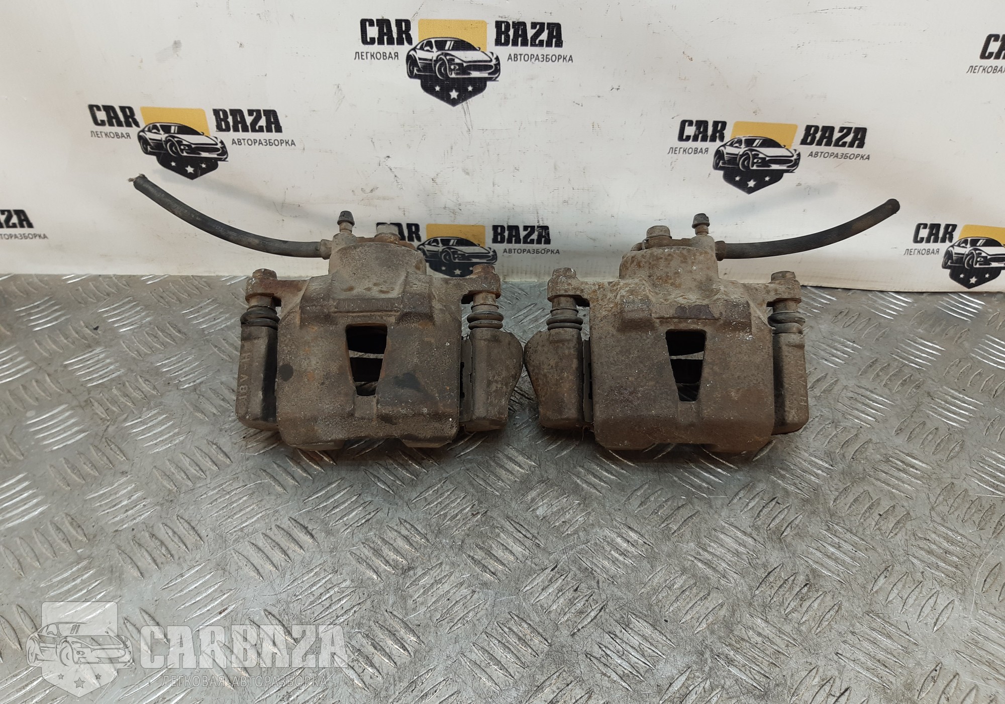 4775052010 Суппорта передние (комплект) для Toyota Vitz