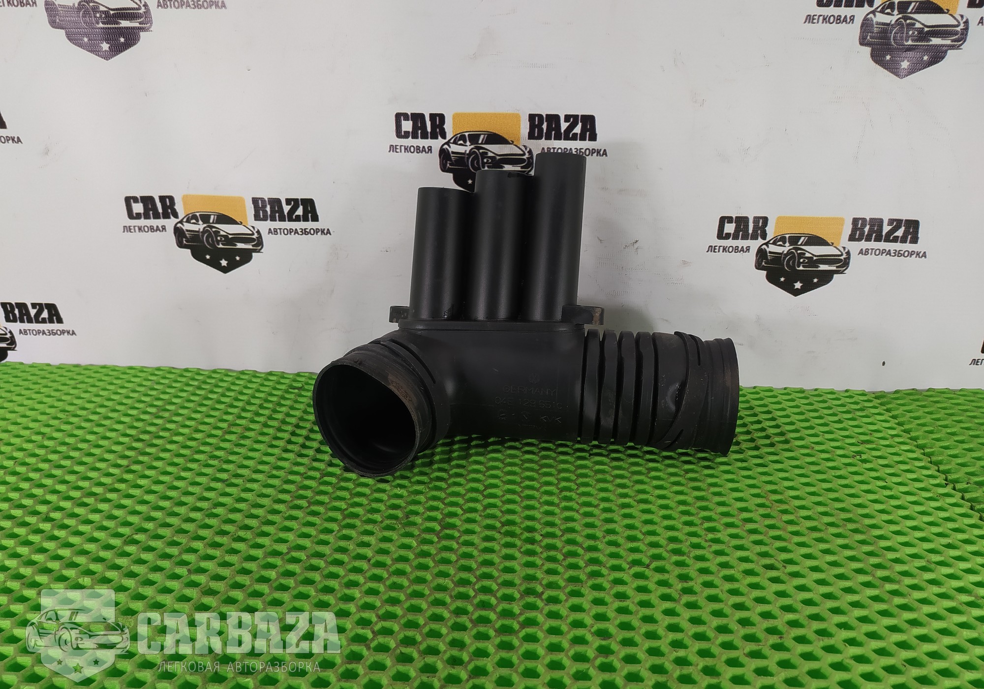 04E129651C Патрубок воздушного фильтра для Seat Leon III (с 2013)