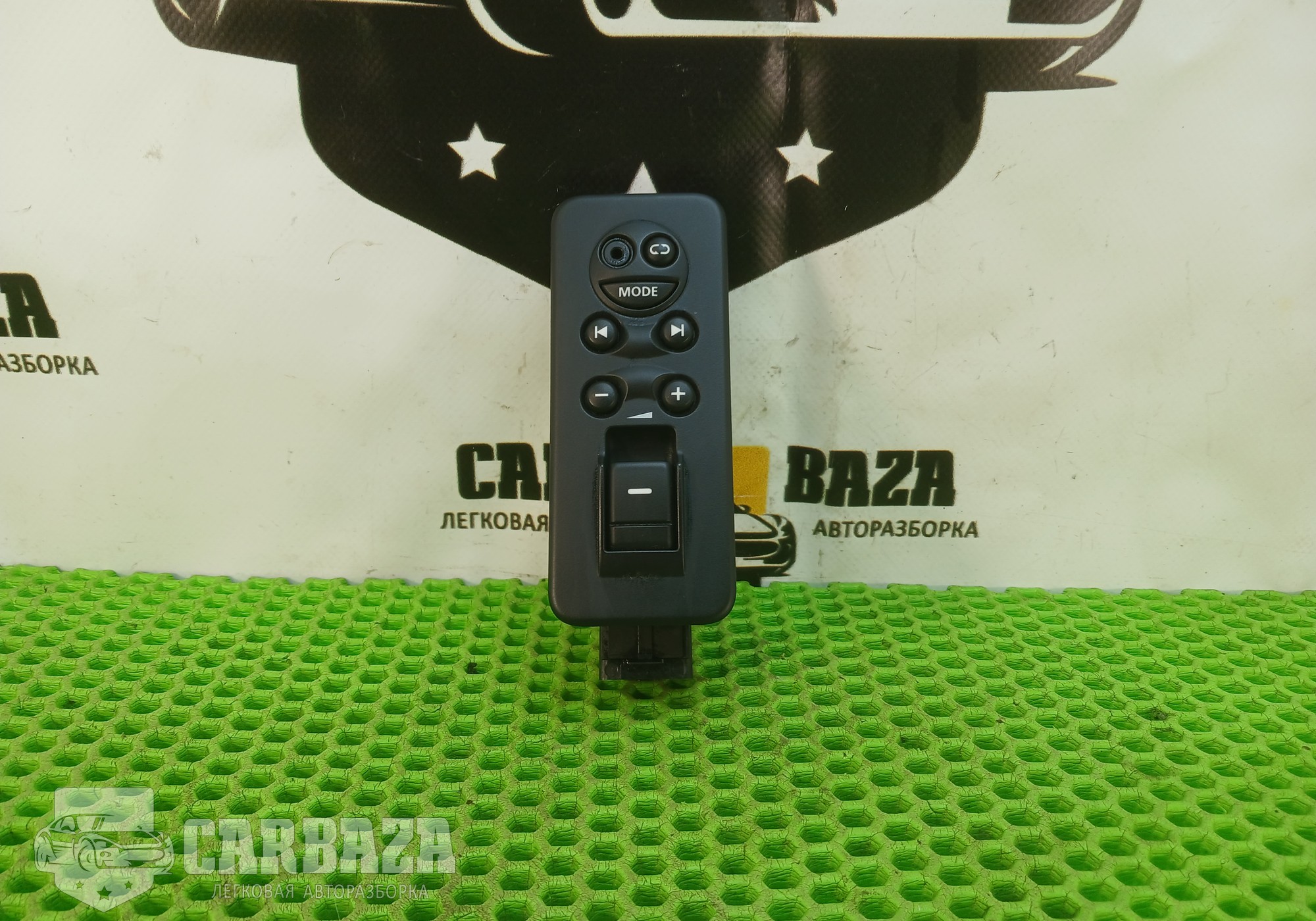 YUD501080PVJ Кнопка стеклоподъемника