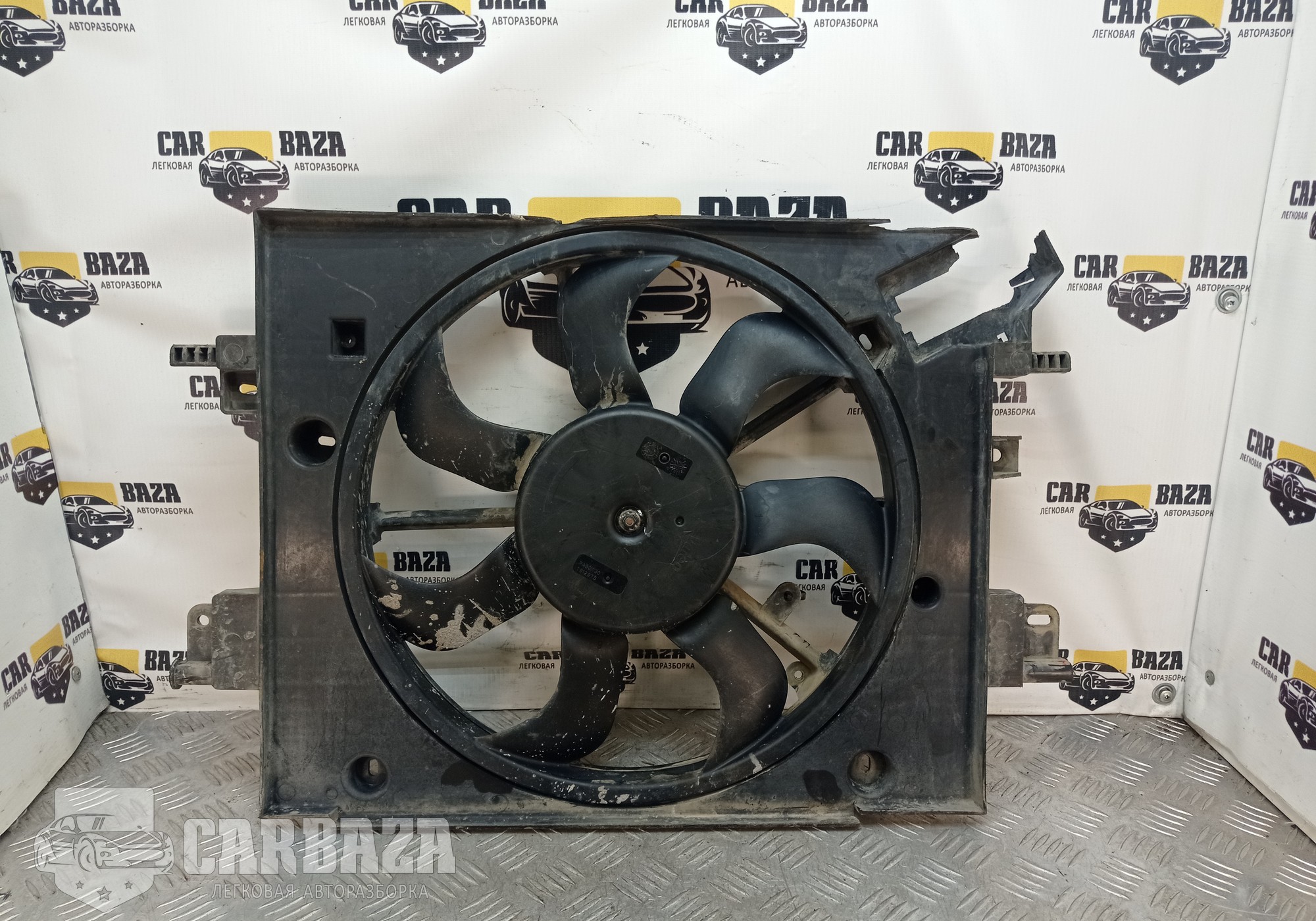 214814130R Вентилятор радиатора для Renault Duster