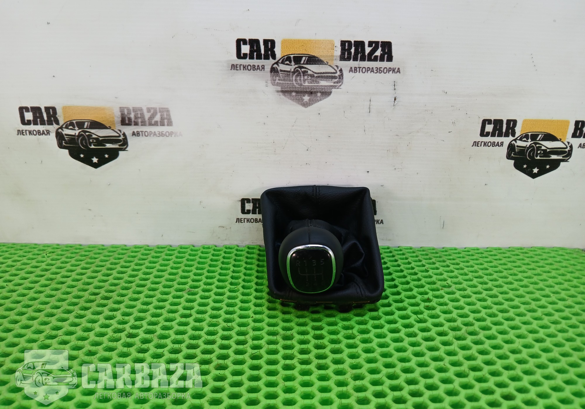 5E0711141 Ручка МКПП 6 ступеней для Skoda Yeti