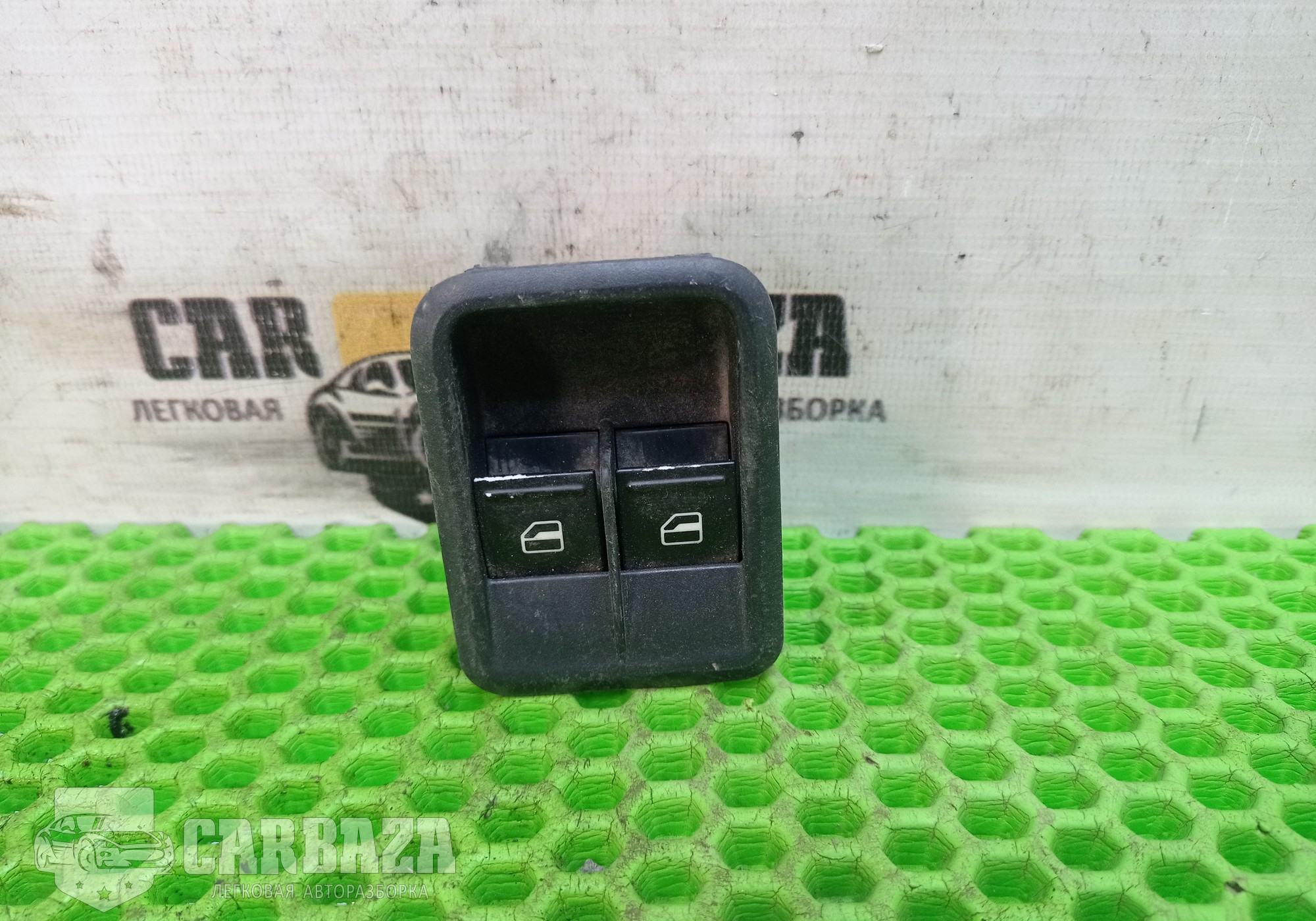 5J0867171A Блок управления стеклоподъемниками для Skoda Fabia II (с 2006 по 2014)