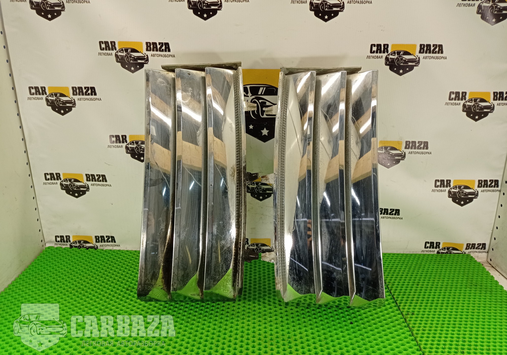 VUB503650 Решетки воздухозаборника для Land Rover Range Rover III (с 2002 по 2012)