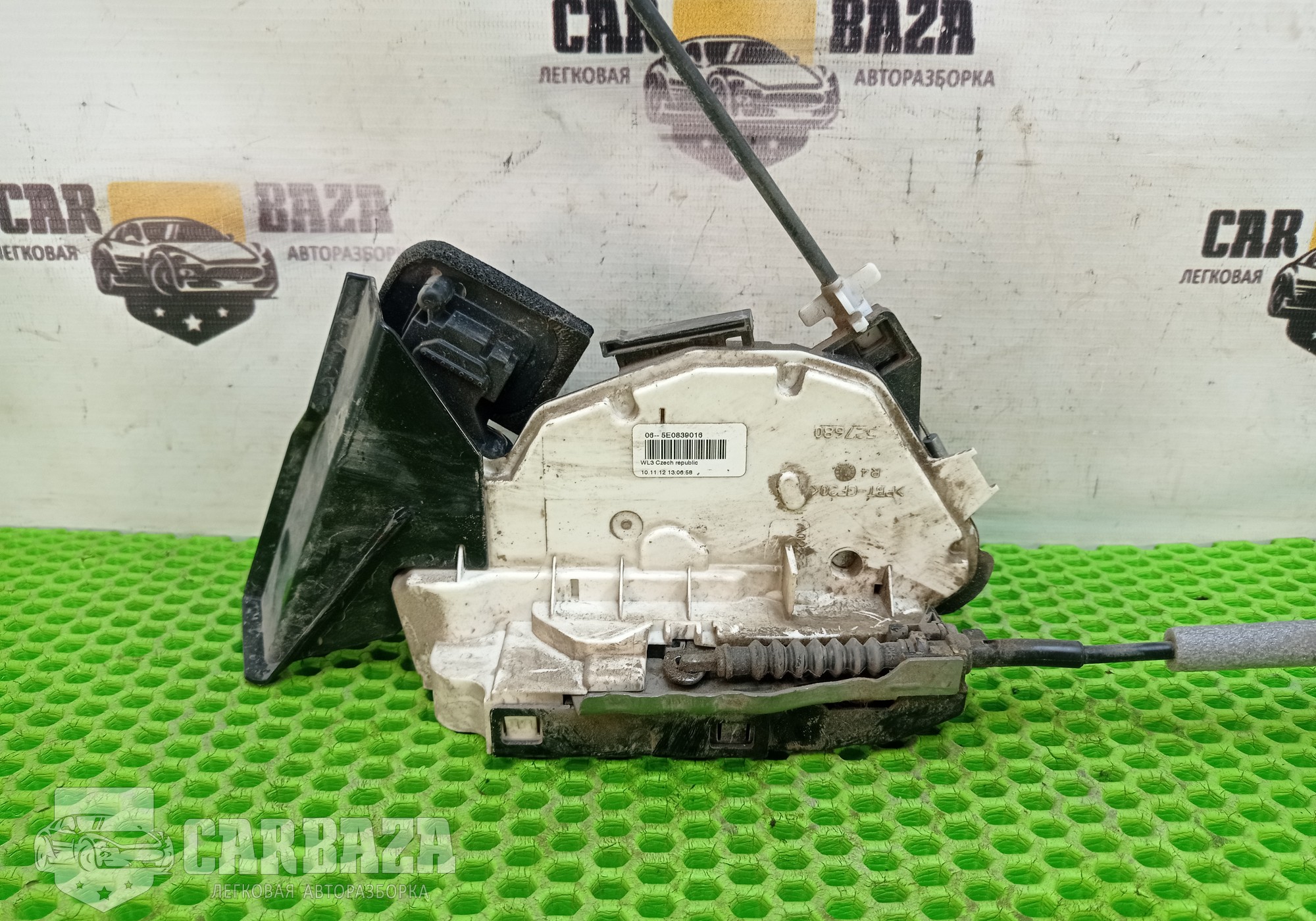 5E0839016 Замок задней правой двери