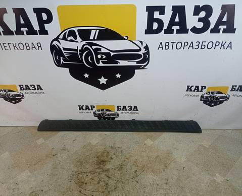 MR117274 Накладка ступени порога правая для Mitsubishi Pajero III (с 2000 по 2007)