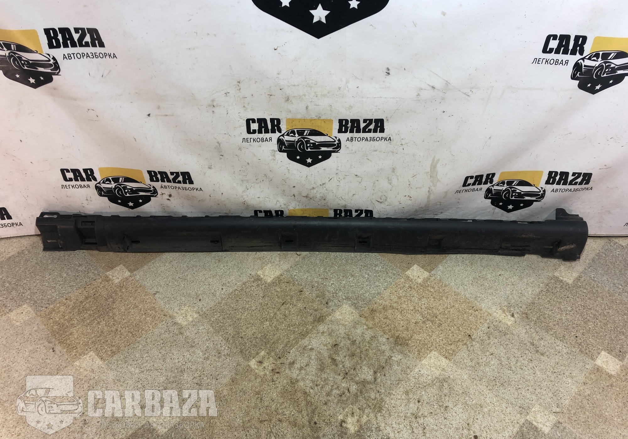 764365586R Накладка порога наружная правая для Renault Sandero I (с 2007 по 2014)