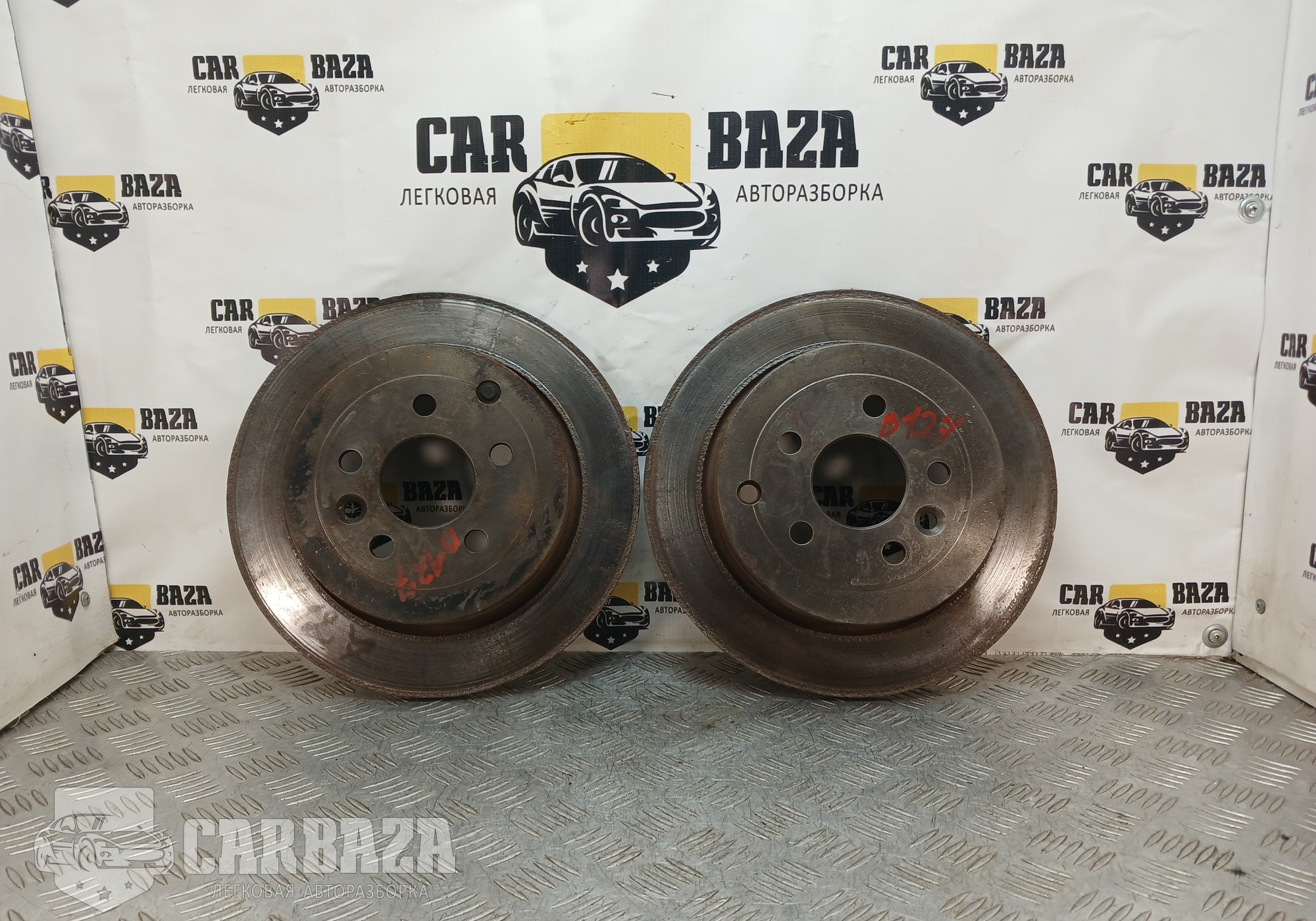 LR001018 Диски тормозные задние