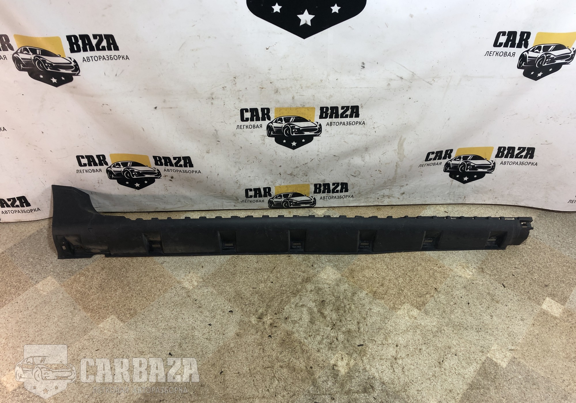 768506956R Накладка порога наружная правая для Renault Duster I (с 2010 по 2021)