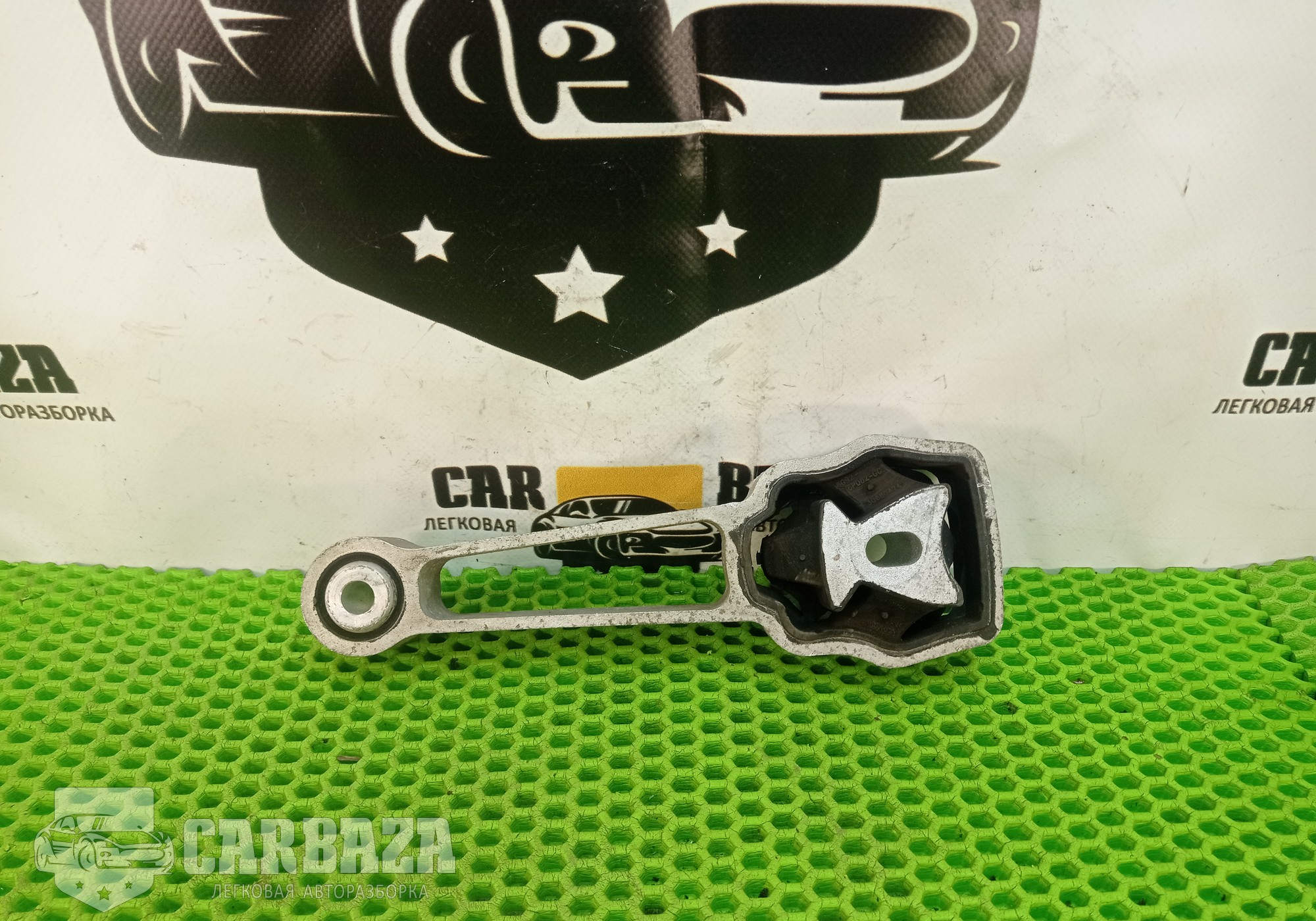 LR000597 Опора двигателя 224DT 2.2