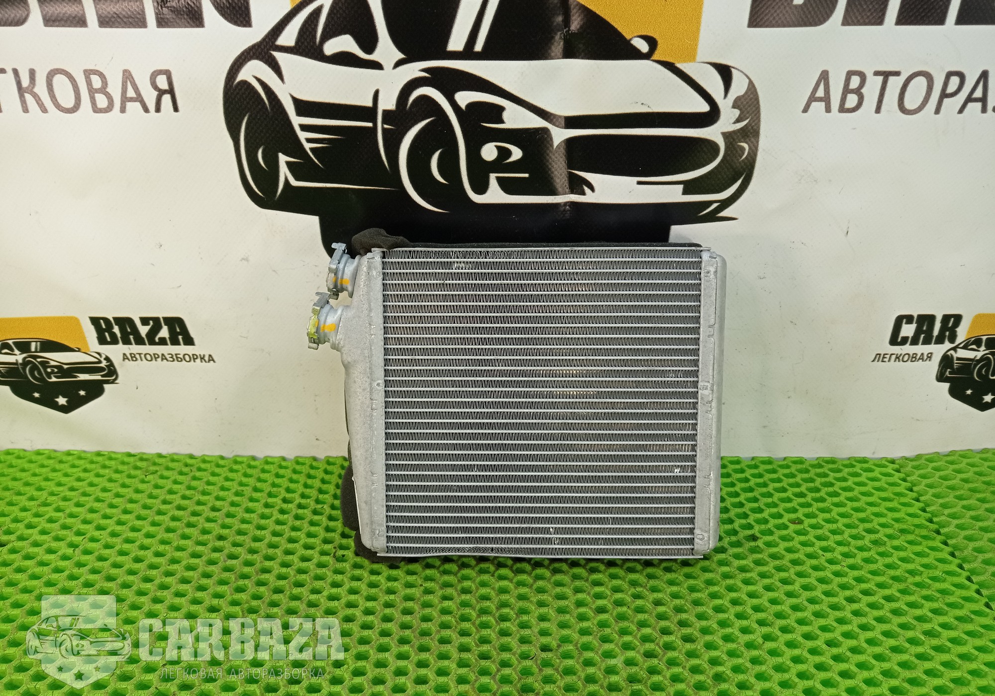 K9873007 Радиатор отопителя