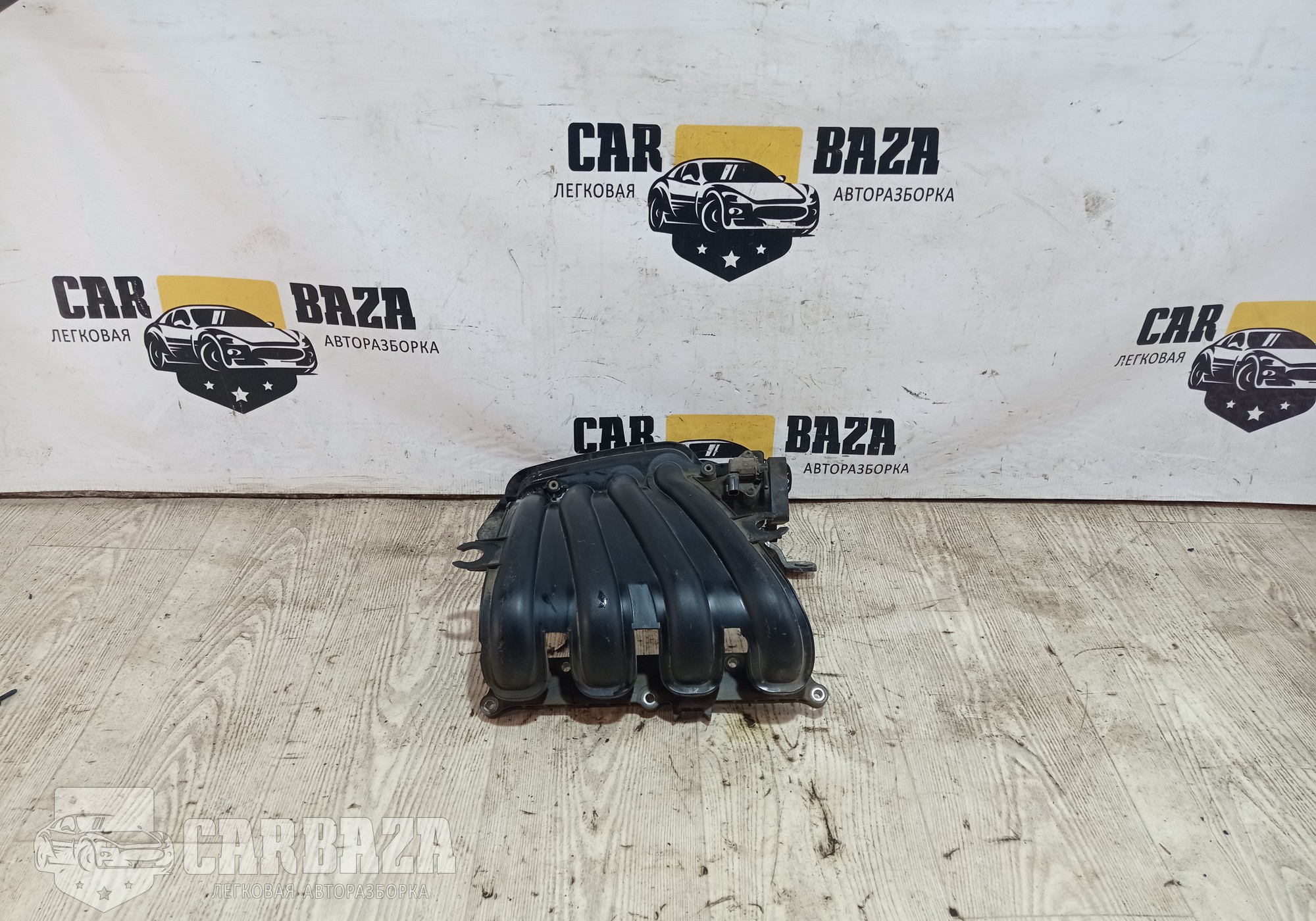 14001EE00B Коллектор впускной HR16DE