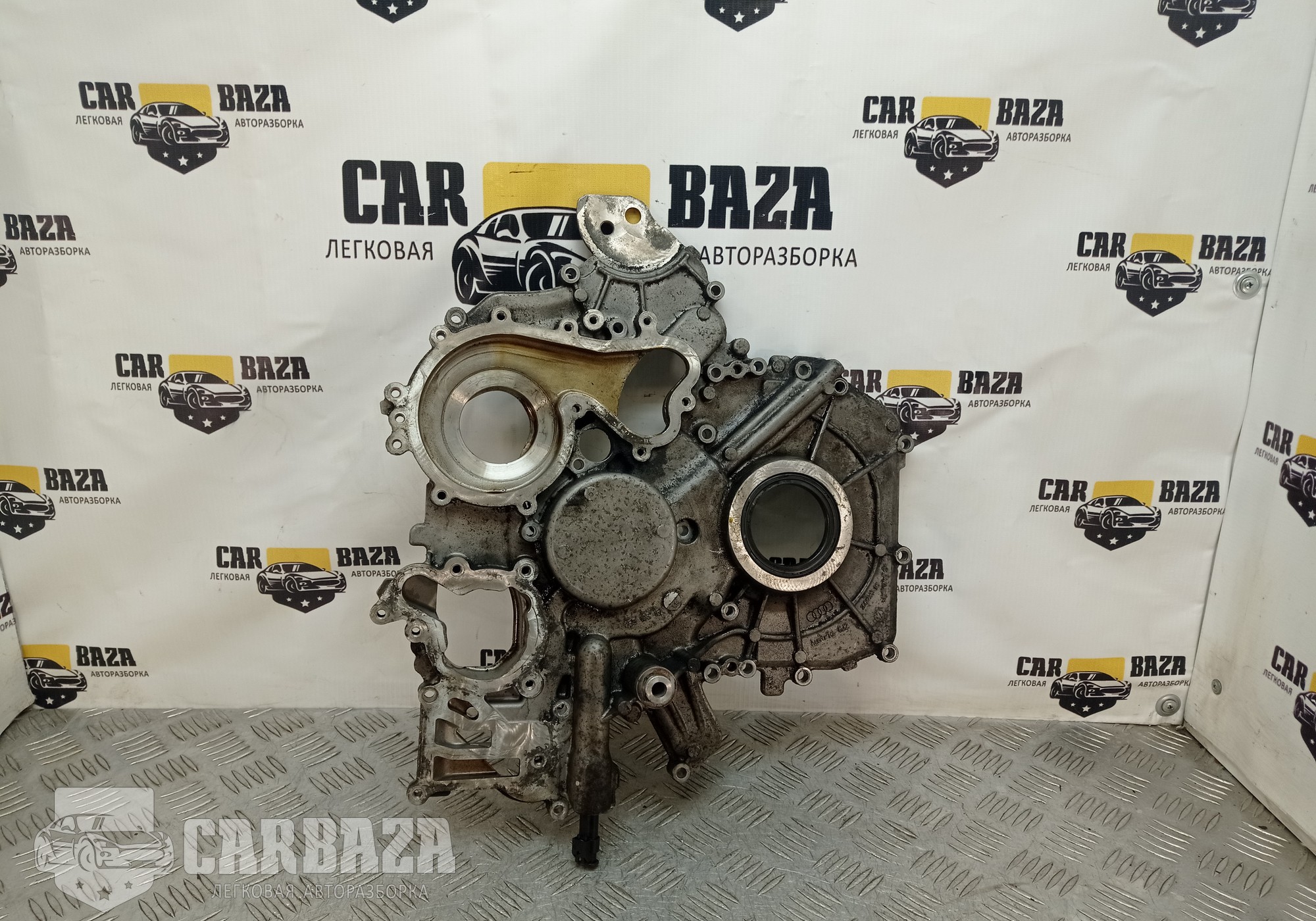 059103151CE Крышка двигателя передняя