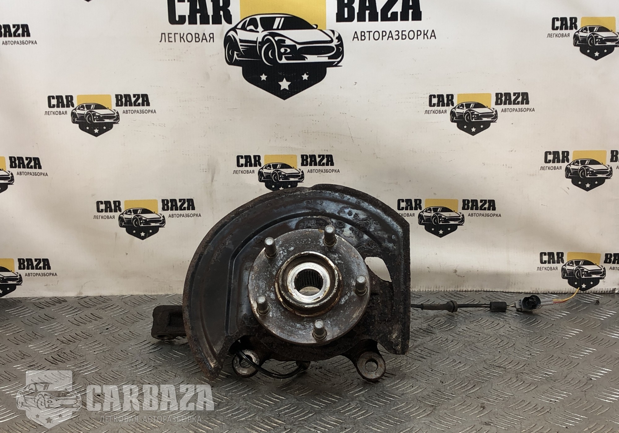 40015JD040 Кулак поворотный передний левый L для Nissan Qashqai J10 (с 2006 по 2013)