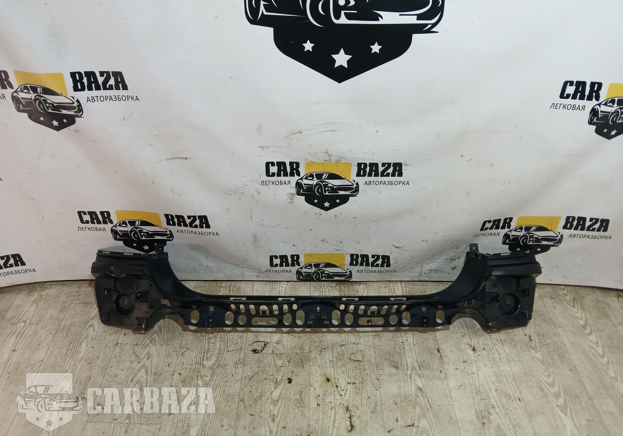 61127906292 Кронштейн заднего бампера (седан) для BMW 5 F07/F10/F11/F18 (с 2009 по 2017)