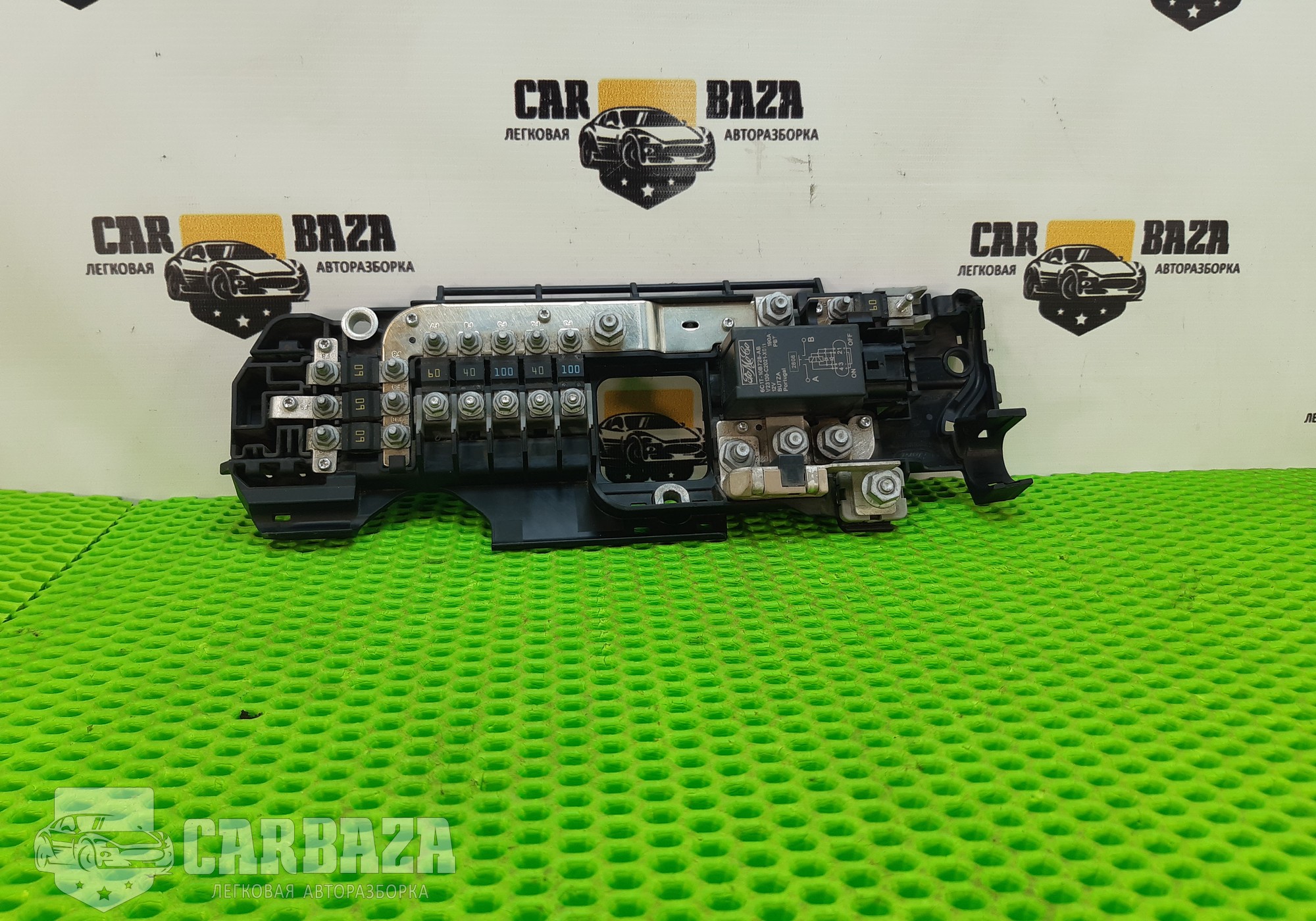 6C1T14A067EA Блок предохранителей для Ford