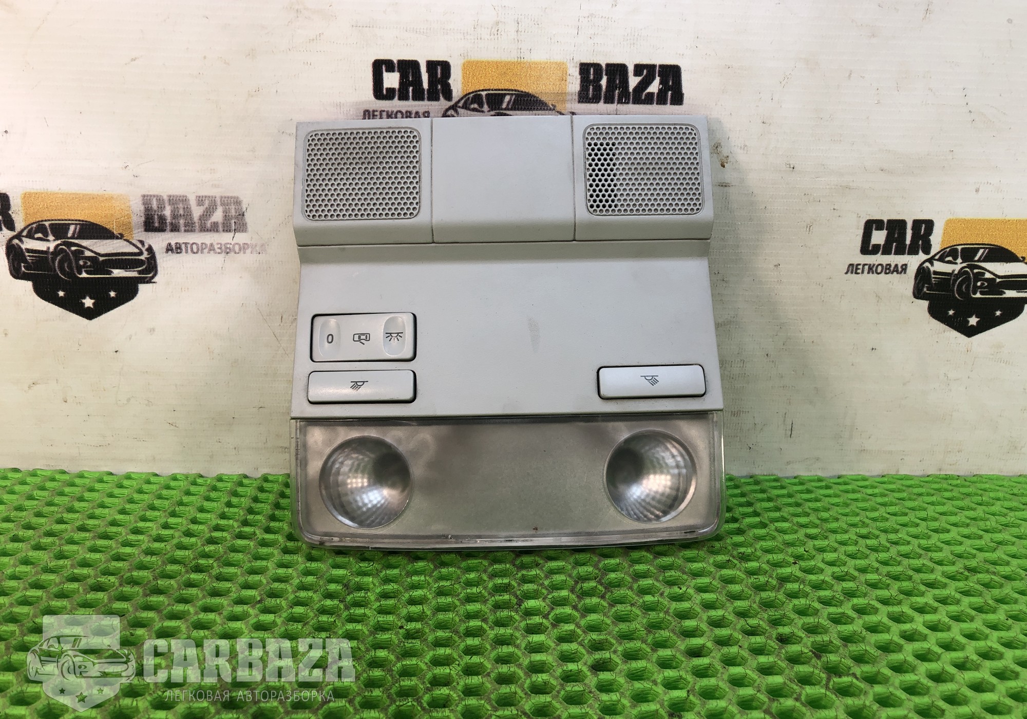1K0947105N Плафон внутренний передний для Skoda