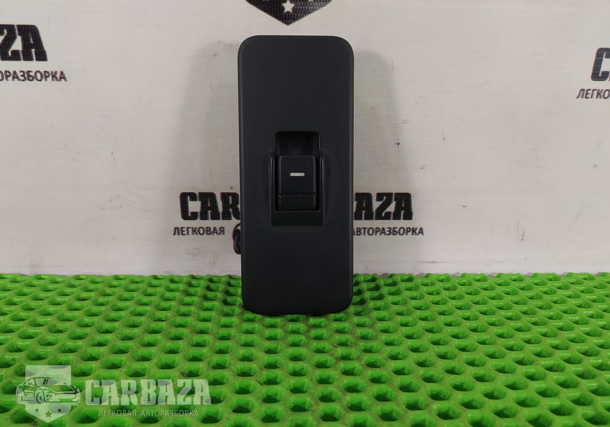 YUD501070PVJ Кнопка стеклоподъемника для Land Rover Discovery