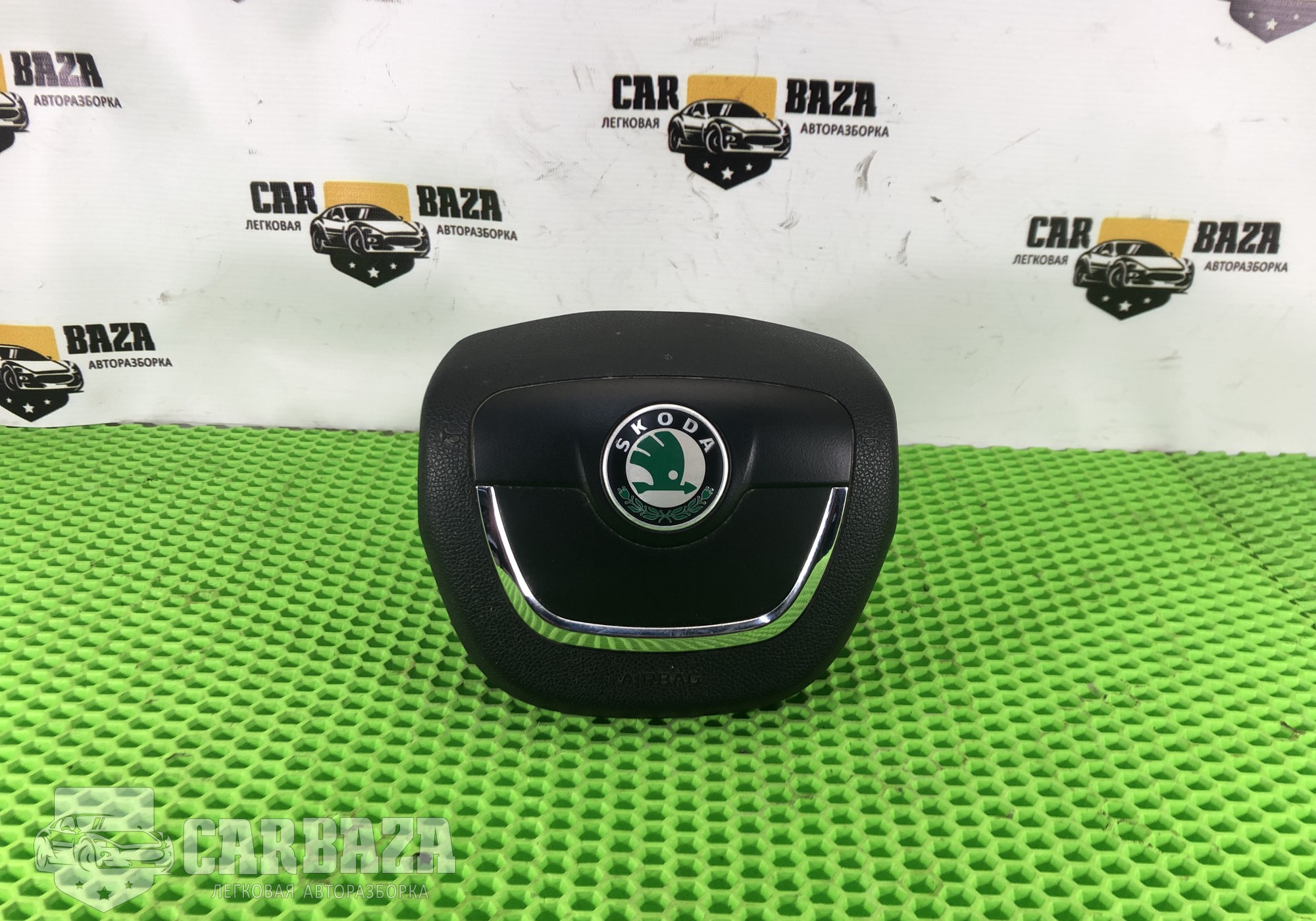 1Z0880201AQ Подушка безопасности в руль для Skoda Rapid I (с 2012 по 2020)