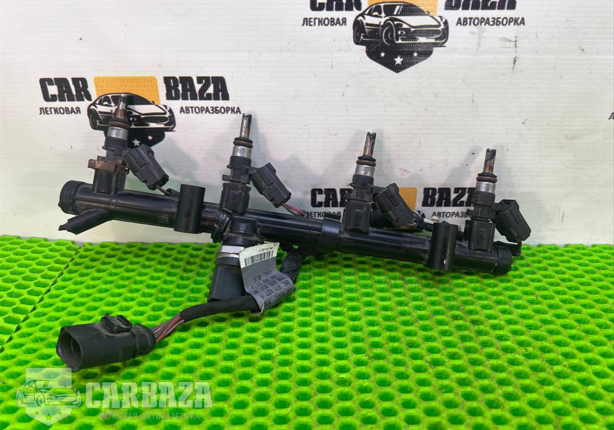 06K133681A Рейка топливная (рампа) 2.0 CNC для Audi A4