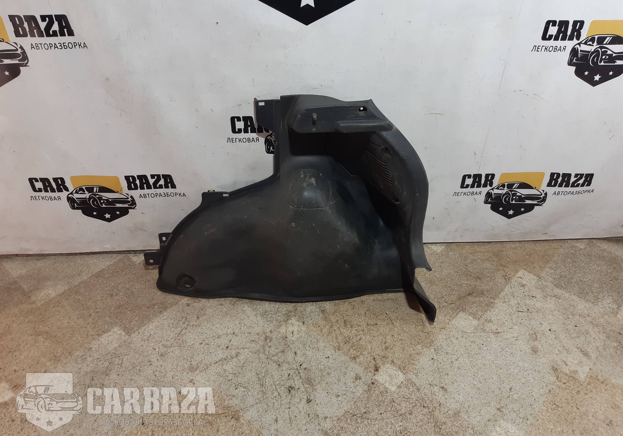 6473052070 Обшивка багажника для Toyota Vitz P10 (с 1999 по 2005)