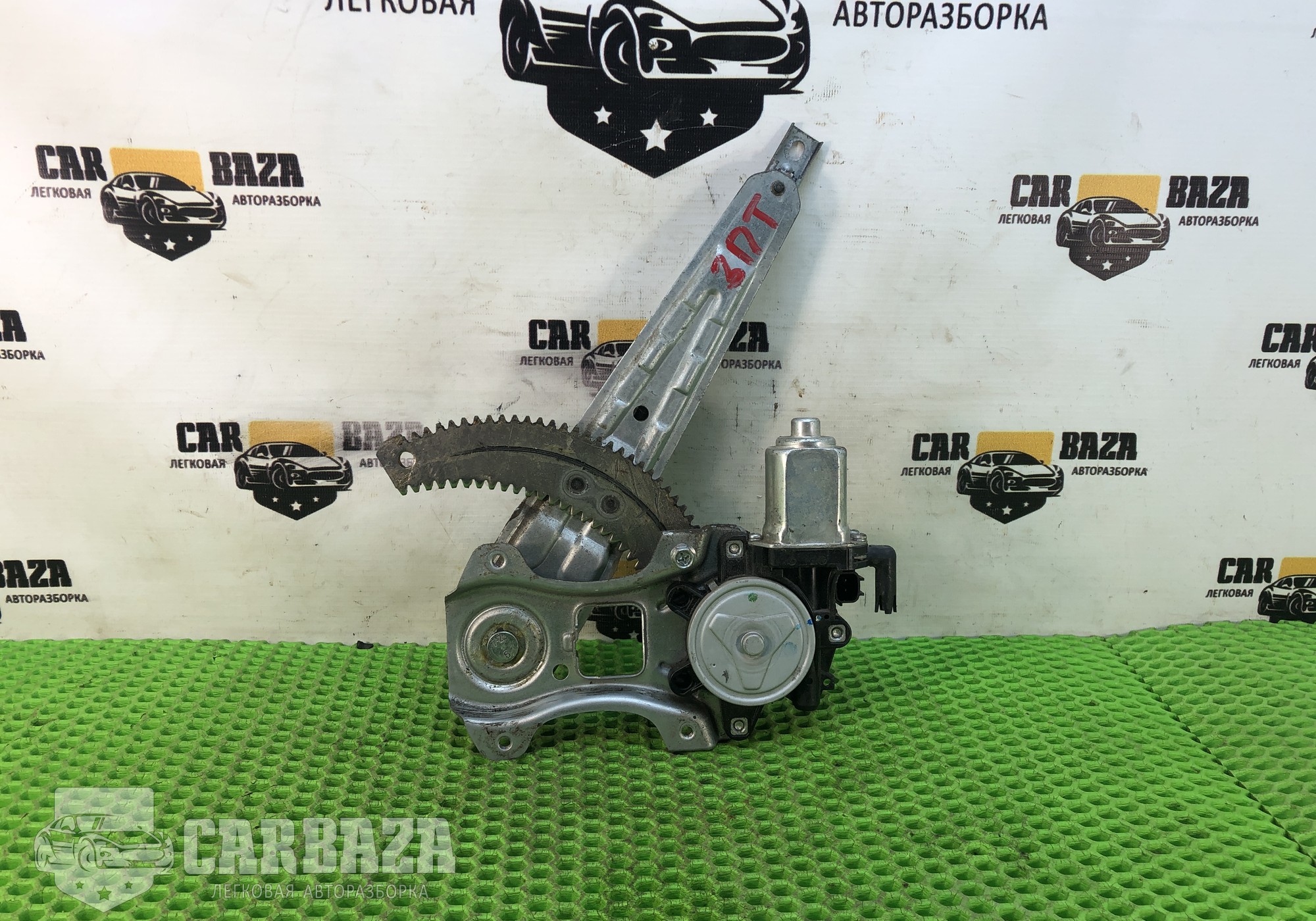 82720EE00B Стеклоподъемник задний правый для Nissan Tiida I (с 2004 по 2014)