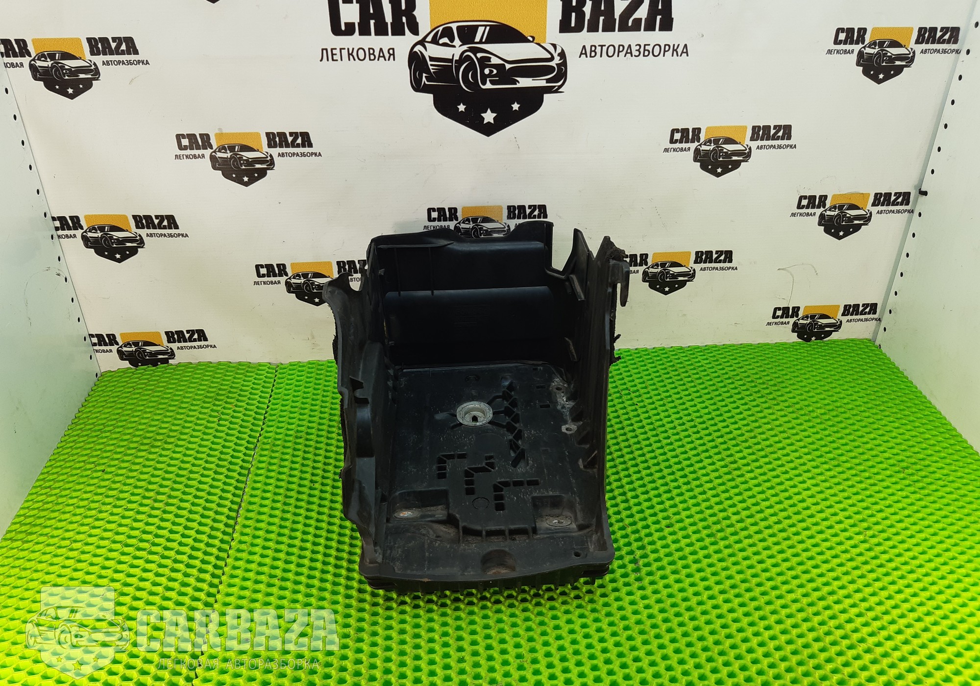 AG9N10723AB Площадка аккумулятора для Volvo S80