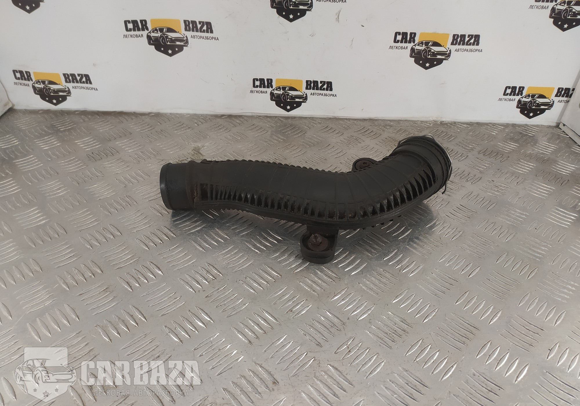 1K0145840R Патрубок интеркулера для Volkswagen Jetta