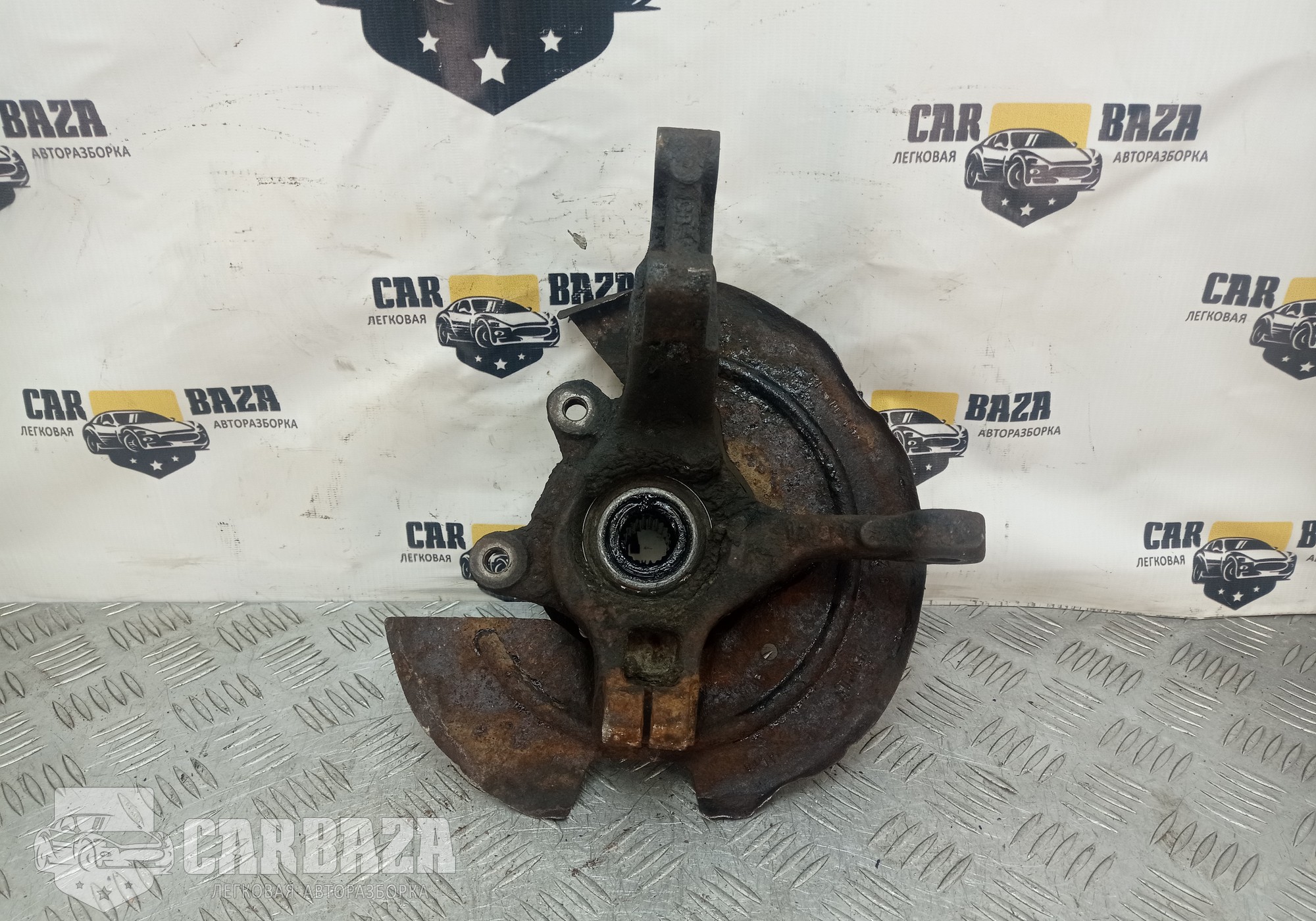 6001548866 Кулак передний правый