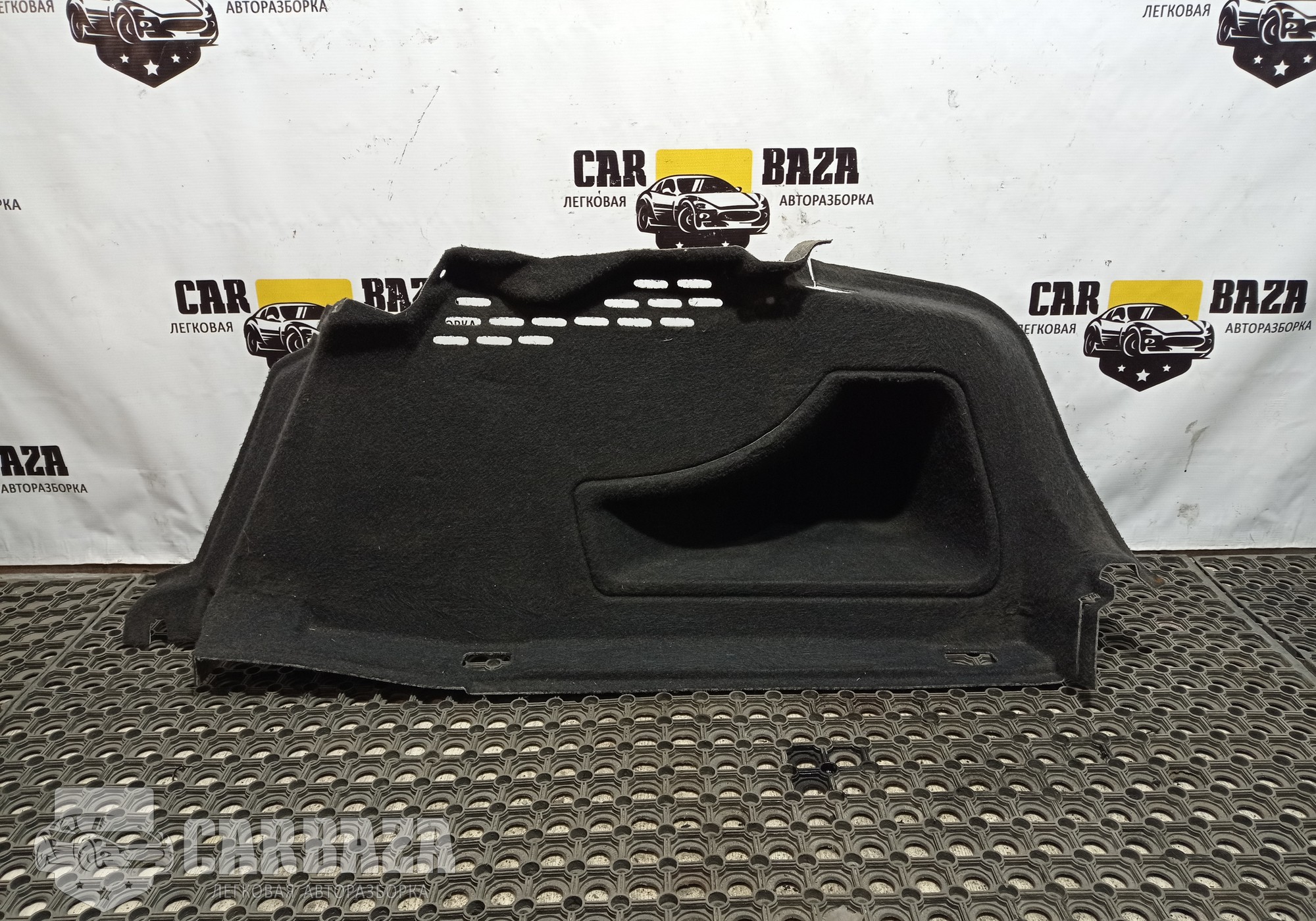 8T0863888ECA9 Обшивка багажника правая