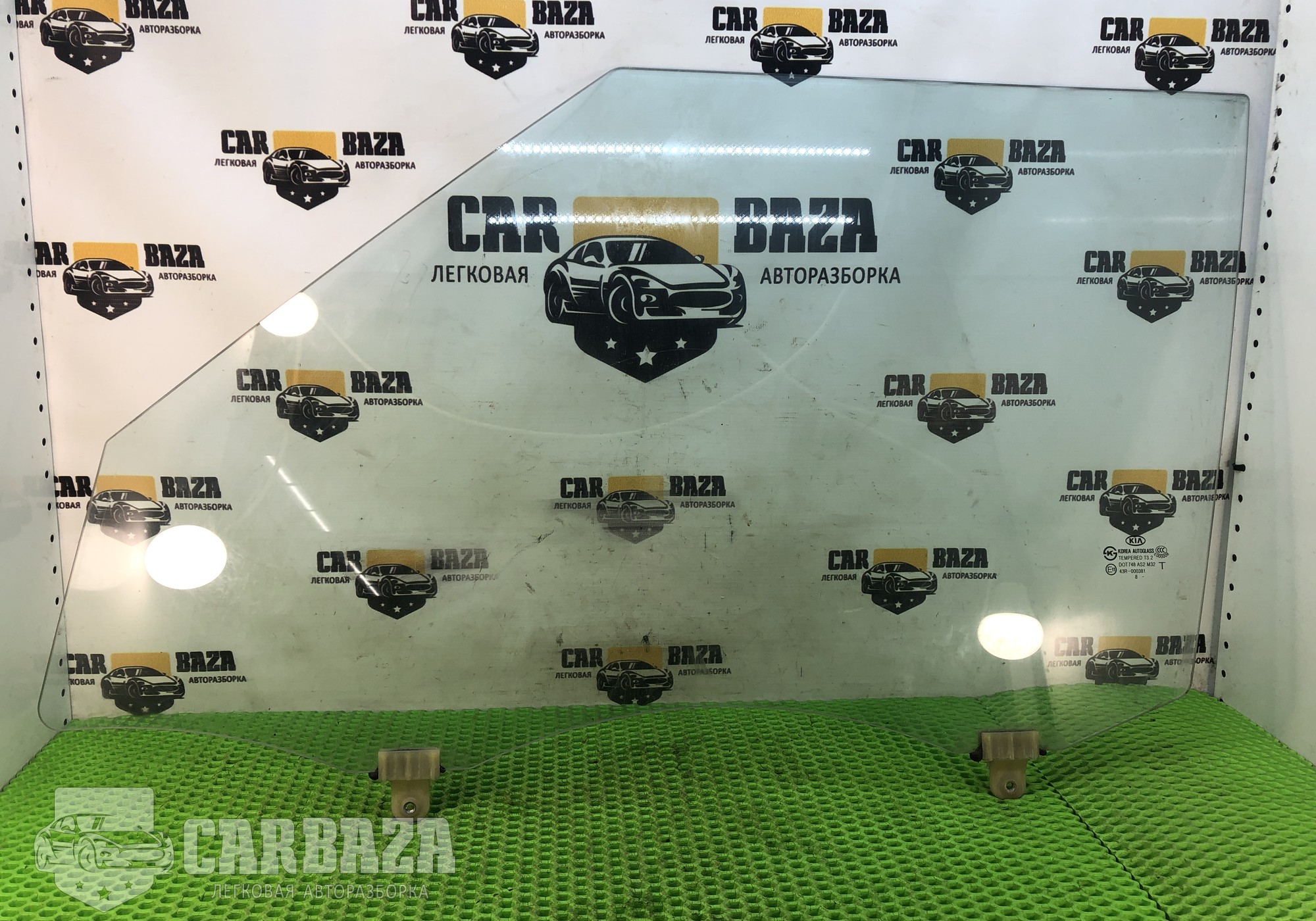 824112K010 Стекло двери передней левой для Kia Soul I (с 2008 по 2014)